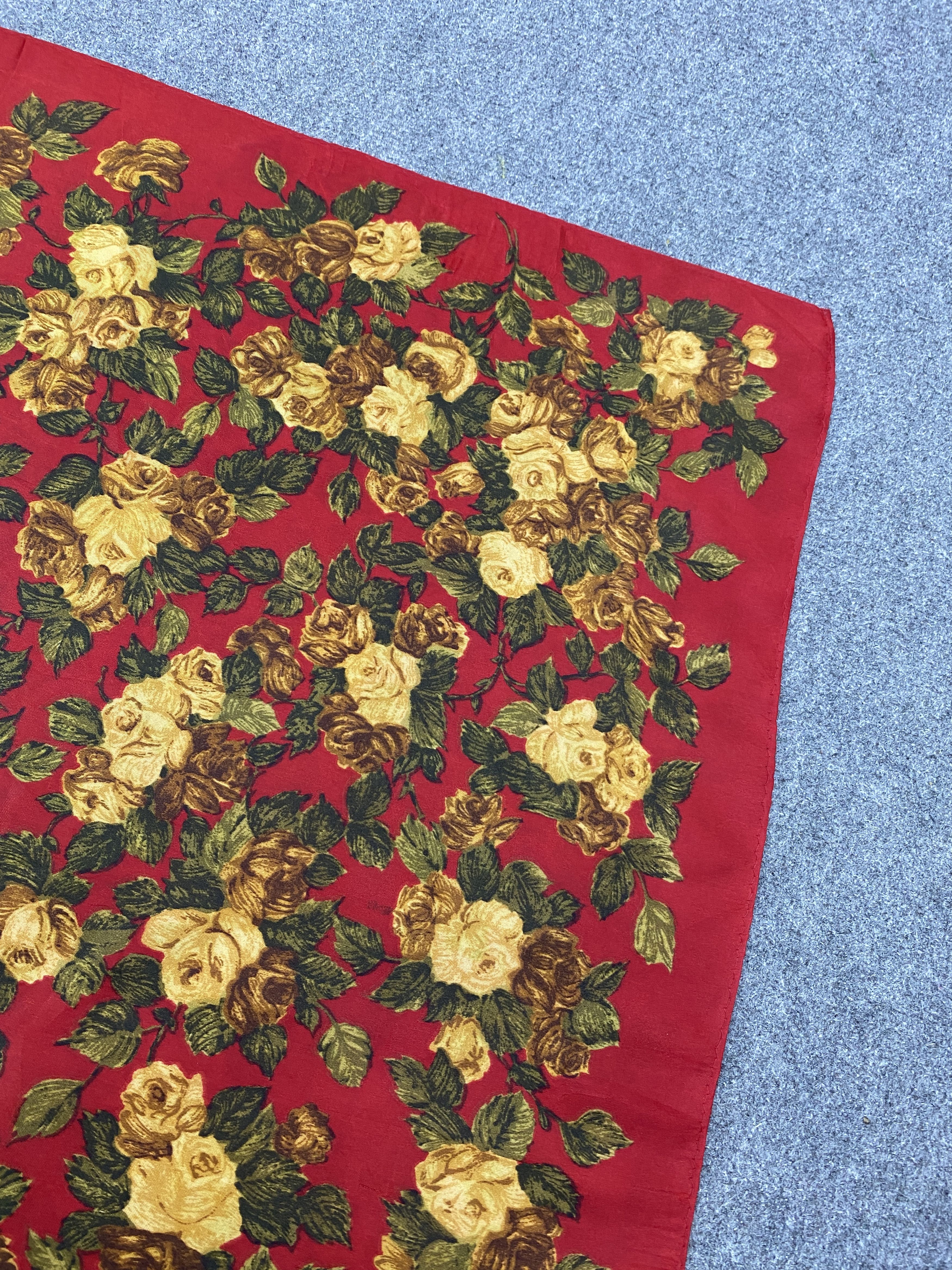 Other Vintage Floral Motive Silk Scarf / Silk Shawl SN0266 Size ONE SIZE - 5 Thumbnail