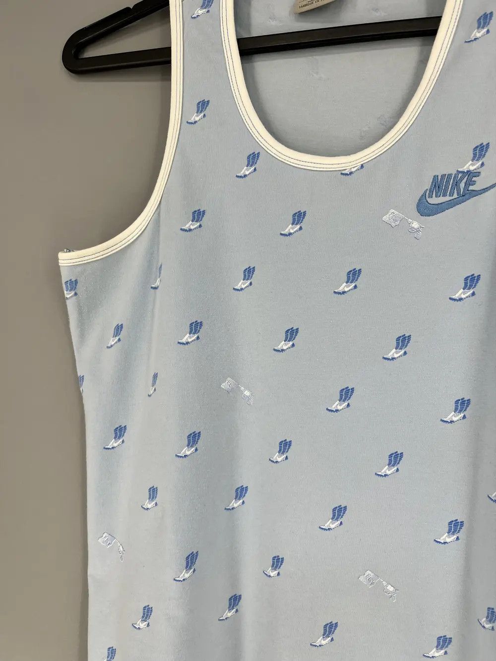 Nike Vintage 90s Nike Big Logo T-shirt Streetwear Style Size L / US 10 / IT 46 - 6 Thumbnail