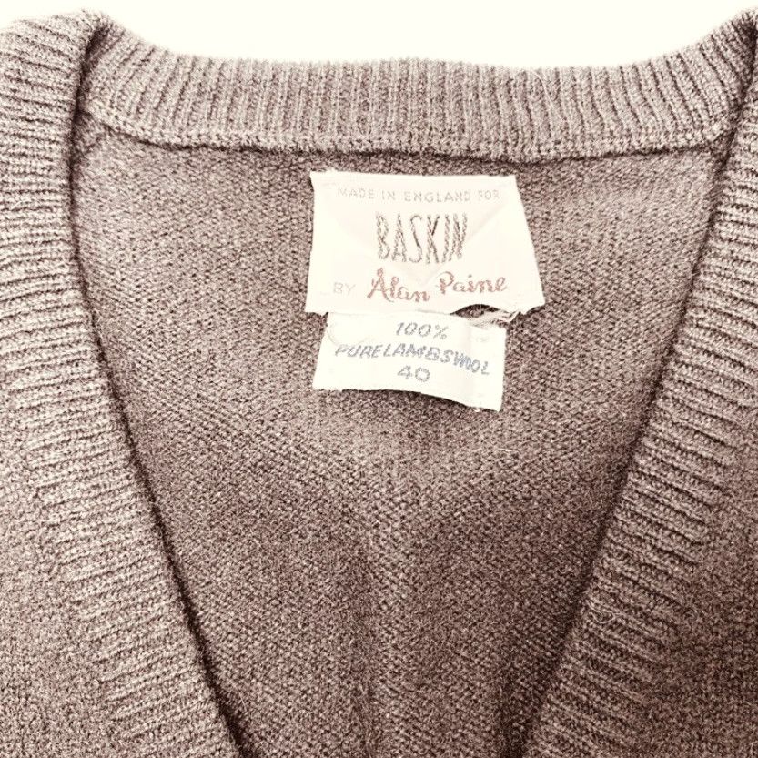 Vintage VINTAGE Alan Paine Lambswool Sweater 1960s V-Neck Brown Grunge Preppy 50s 60s Wool Casual Mens Sweatshirt Size US M / EU 48-50 / 2 - 6 Thumbnail