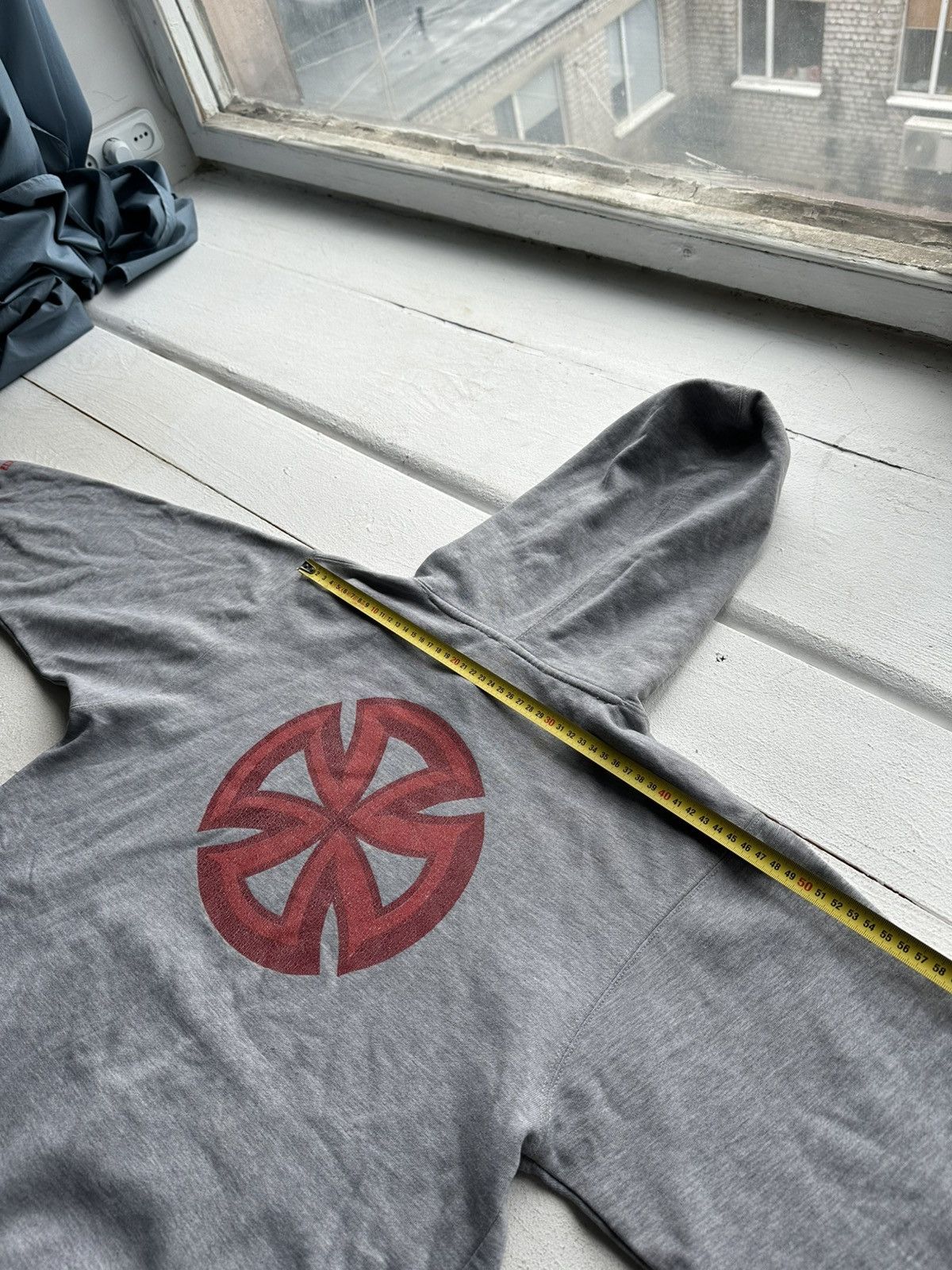Independent Truck Co. × Vintage 🚨VNTG INDEPENDENT DISTRESSED SKATE HOODIE BIG LOGO GRAY Size US M / EU 48-50 / 2 - 17 Thumbnail