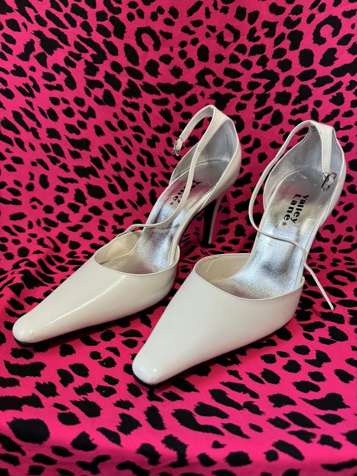 Designer Women’s Heels Size 8 Size US 8 / IT 38 - 1 Thumbnail