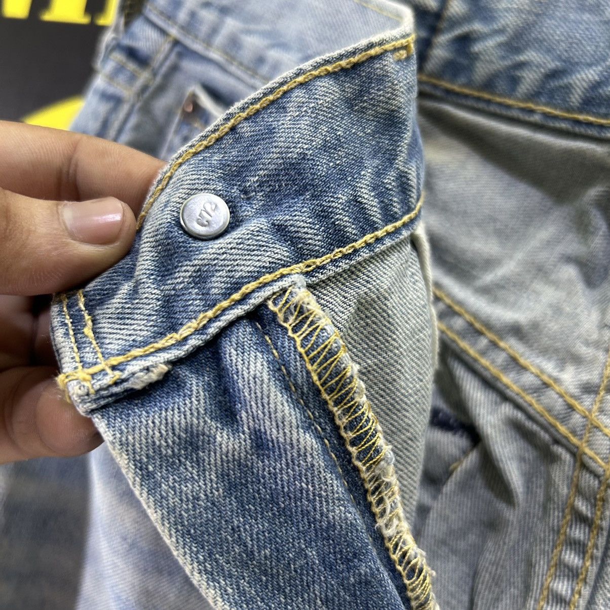 Levi's Vintage Levi’s 504 Y2k Distressed Denim Size US 30 / EU 46 - 18 Thumbnail