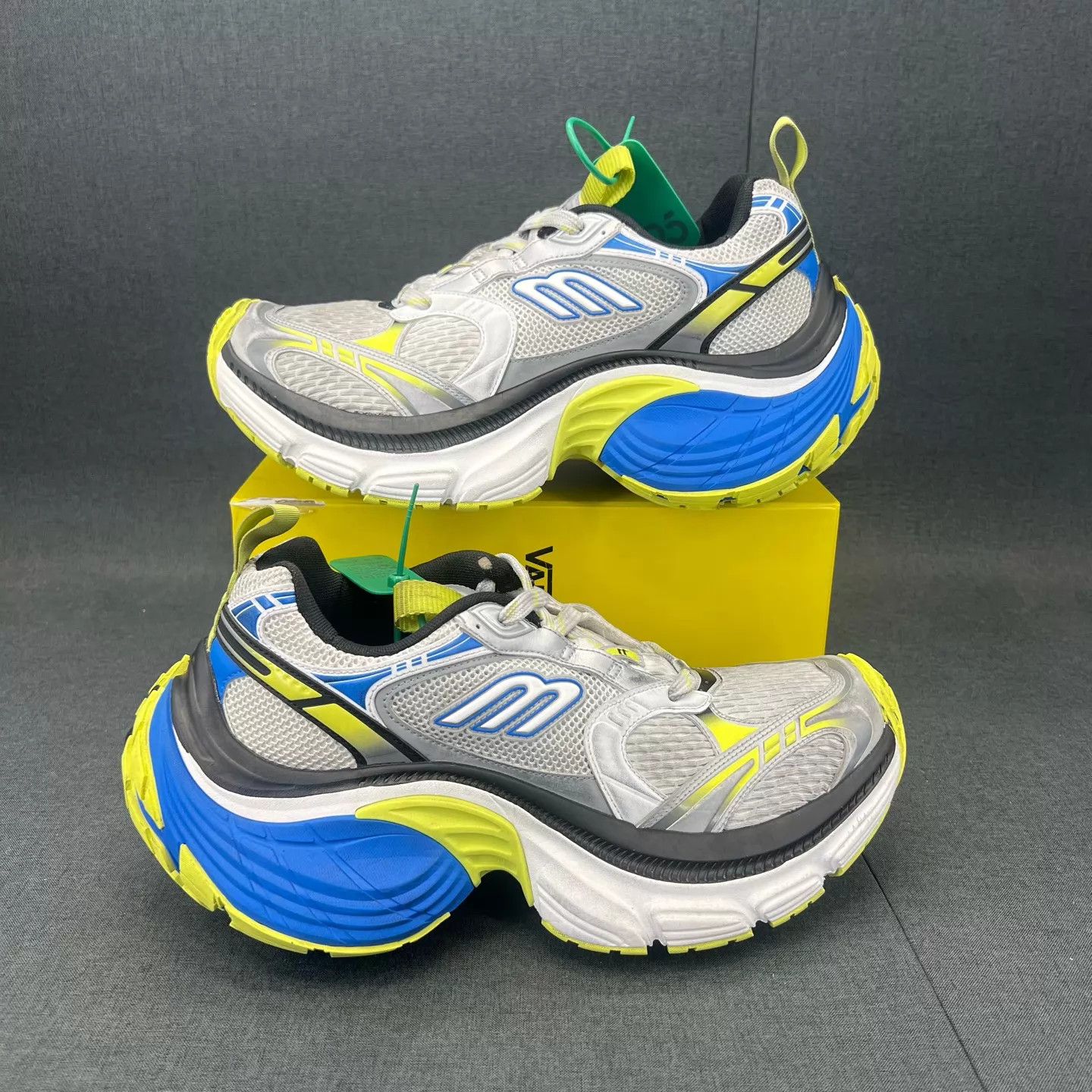 Balenciaga Balenciaga 10xl Yellow Blue Gray 42 New with Box Size US 9 / EU 42 - 2 Thumbnail
