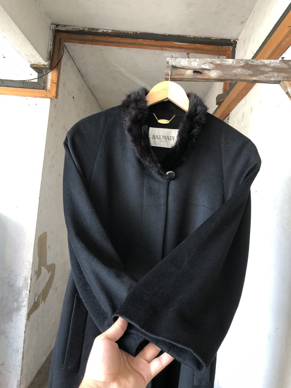 Balmain Authentic Balmain Paris Cashmere Distressed Long Coat Size L / US 10 / IT 46 - 10 Thumbnail