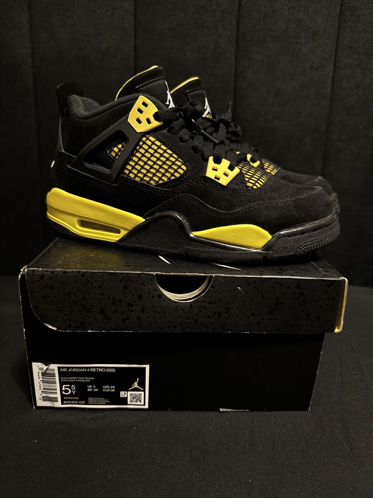 Jordan Brand Jordan 4 Retro “Thunder” GS Size 6 Size US 5.5 / EU 38 - 1 Thumbnail