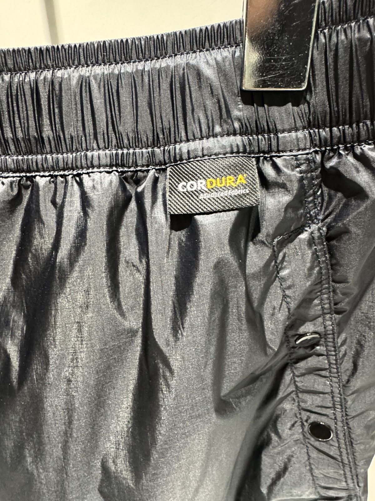 Stone Island NWT Compass Patch Zip Pocket Casual Shorts - Navy Blue, 30 Size US 30 / EU 46 - 14 Thumbnail