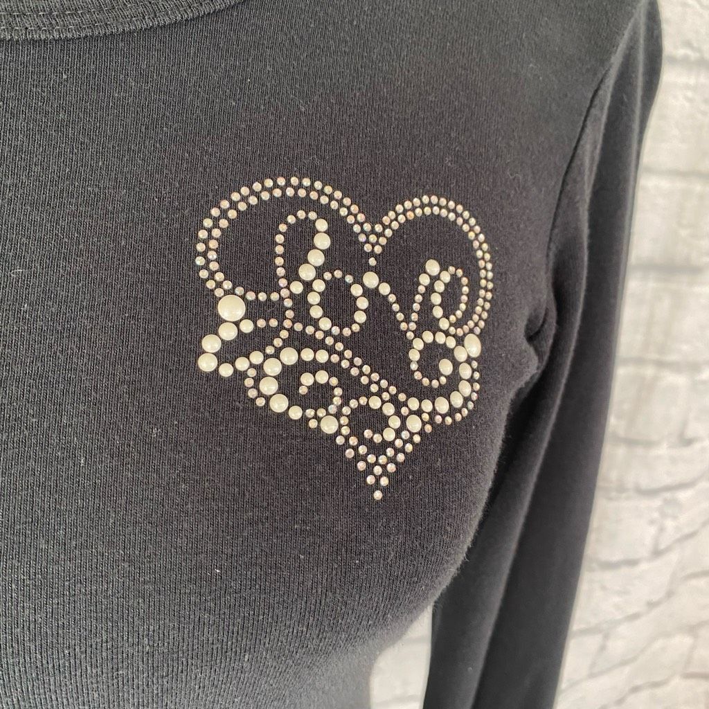 Other Women scoopneck Longsleeve black top w/studded Love on front Size S / US 4 / IT 40 - 2 Thumbnail