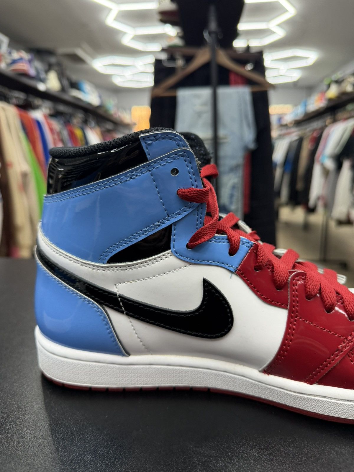 Jordan Brand Size 10 - Jordan 1 Retro High Fearless UNC Size US 10 / EU 43 - 7 Thumbnail