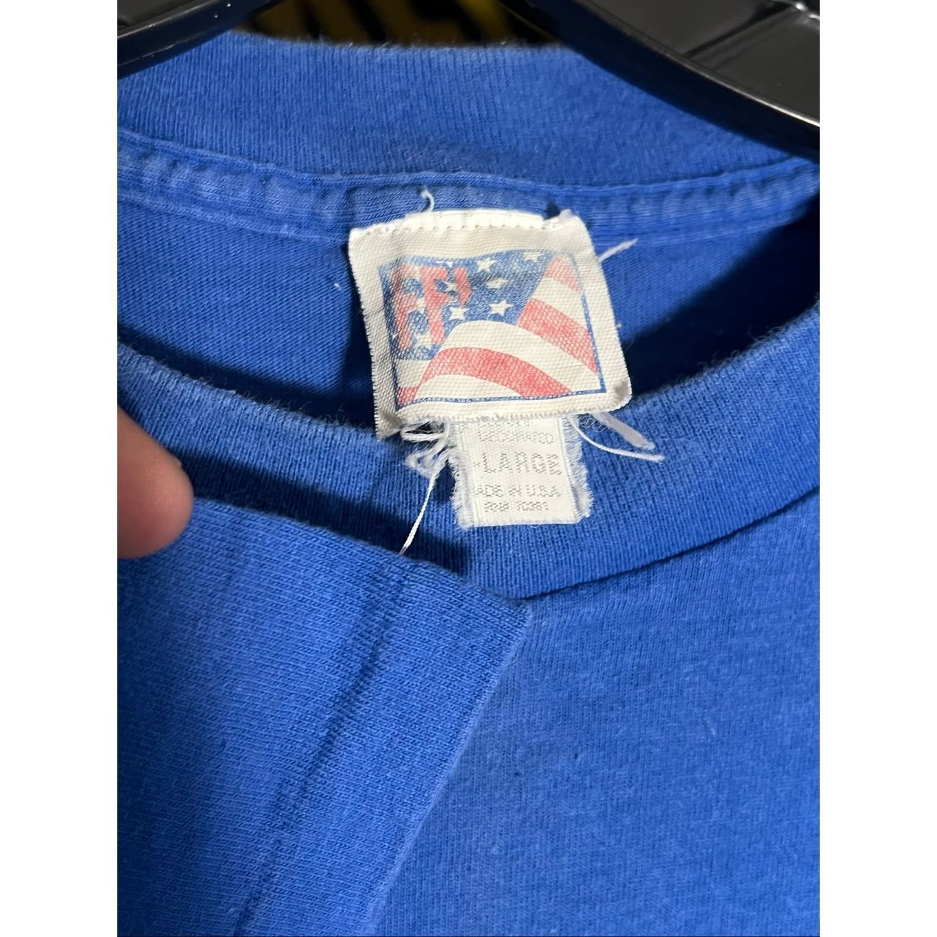 Vintage Vintage 90s USS Philippine Sea CG 58 War Dogs Tee Size US L / EU 52-54 / 3 - 3 Thumbnail