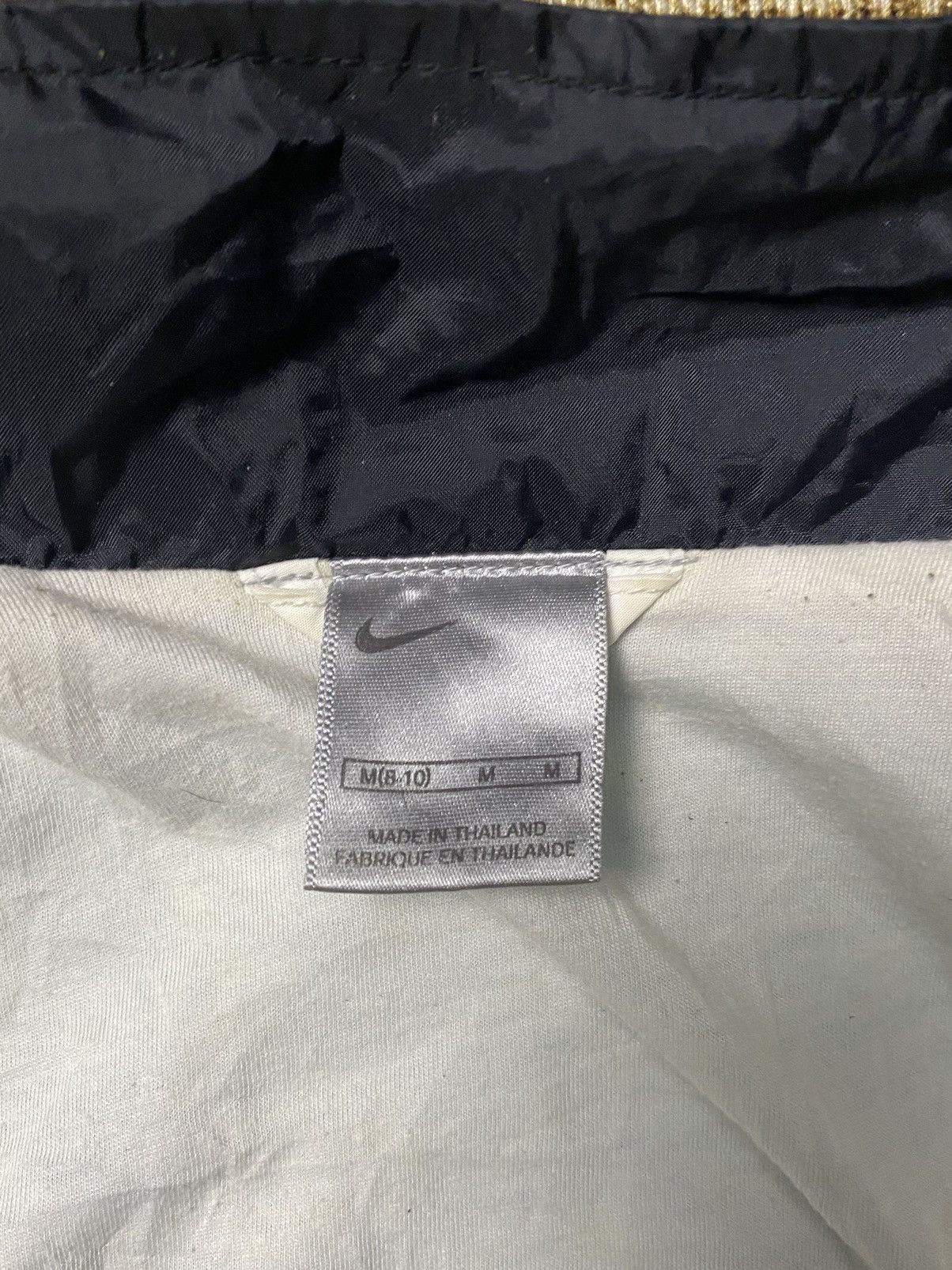 Nike × Vintage Vintage 2000s Nike Big Logo Nylon Zipper Jacket Size US M / EU 48-50 / 2 - 9 Thumbnail