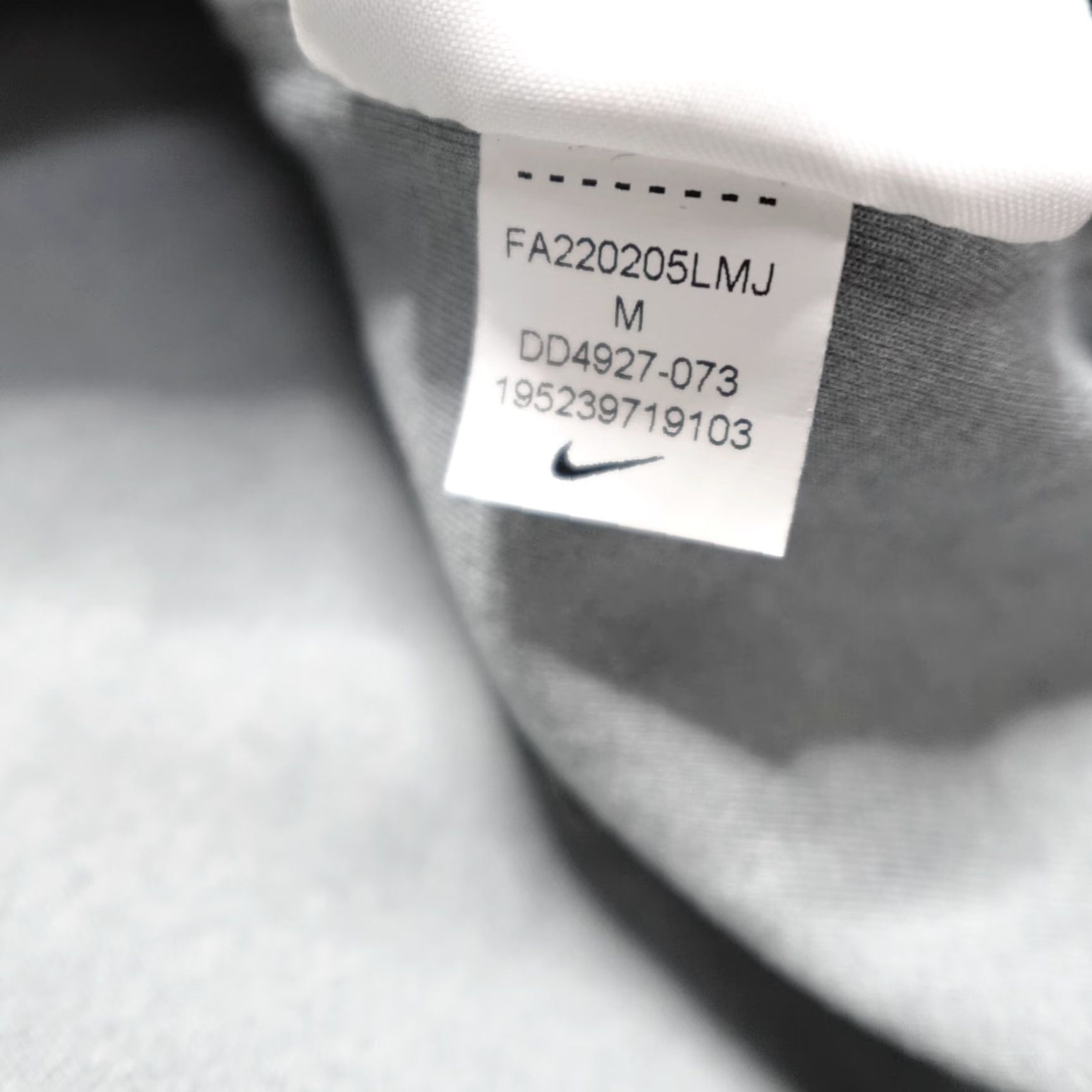 Nike Nike Womens Sweatshirt Medium Gray Retro Solid DD4927 Therma-Fit Size M / US 6-8 / IT 42-44 - 4 Thumbnail