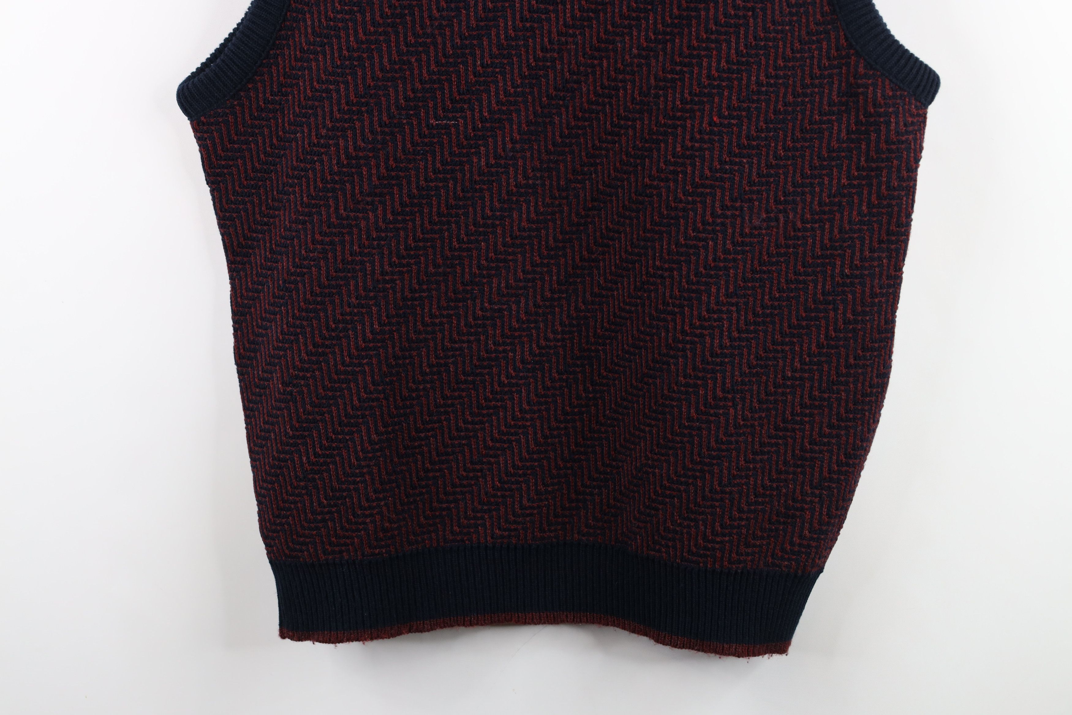 Vintage Vintage 90s Streetwear Zig Zag Wavy Knit V-Neck Sweater Vest Size US XL / EU 56 / 4 - 3 Thumbnail