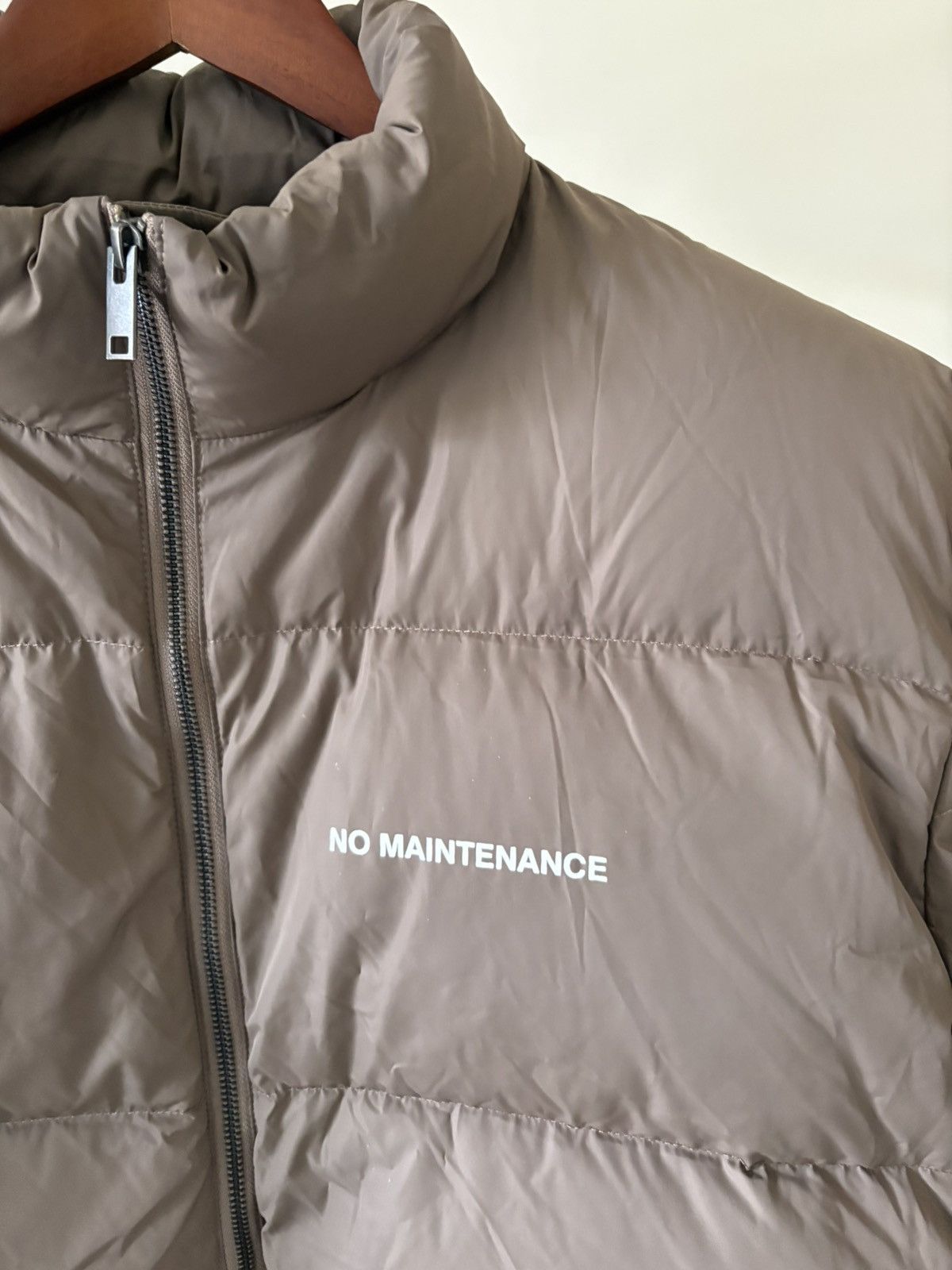No Maintenance NO MAINTENANCE Down Coat Size US L / EU 52-54 / 3 - 4 Thumbnail