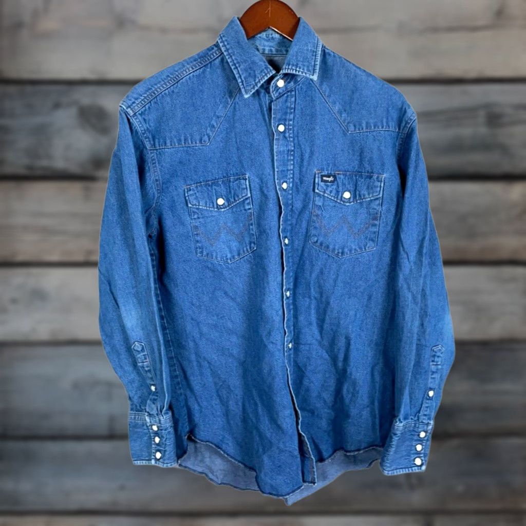Wrangler VINTAGE Wrangler Denim Western Shirt Mens Medium Blue Pearl Snap Rockabilly Cowboy Shirt Men Pearl Snap Western Denim Size US M / EU 48-50 / 2 - 1 Thumbnail