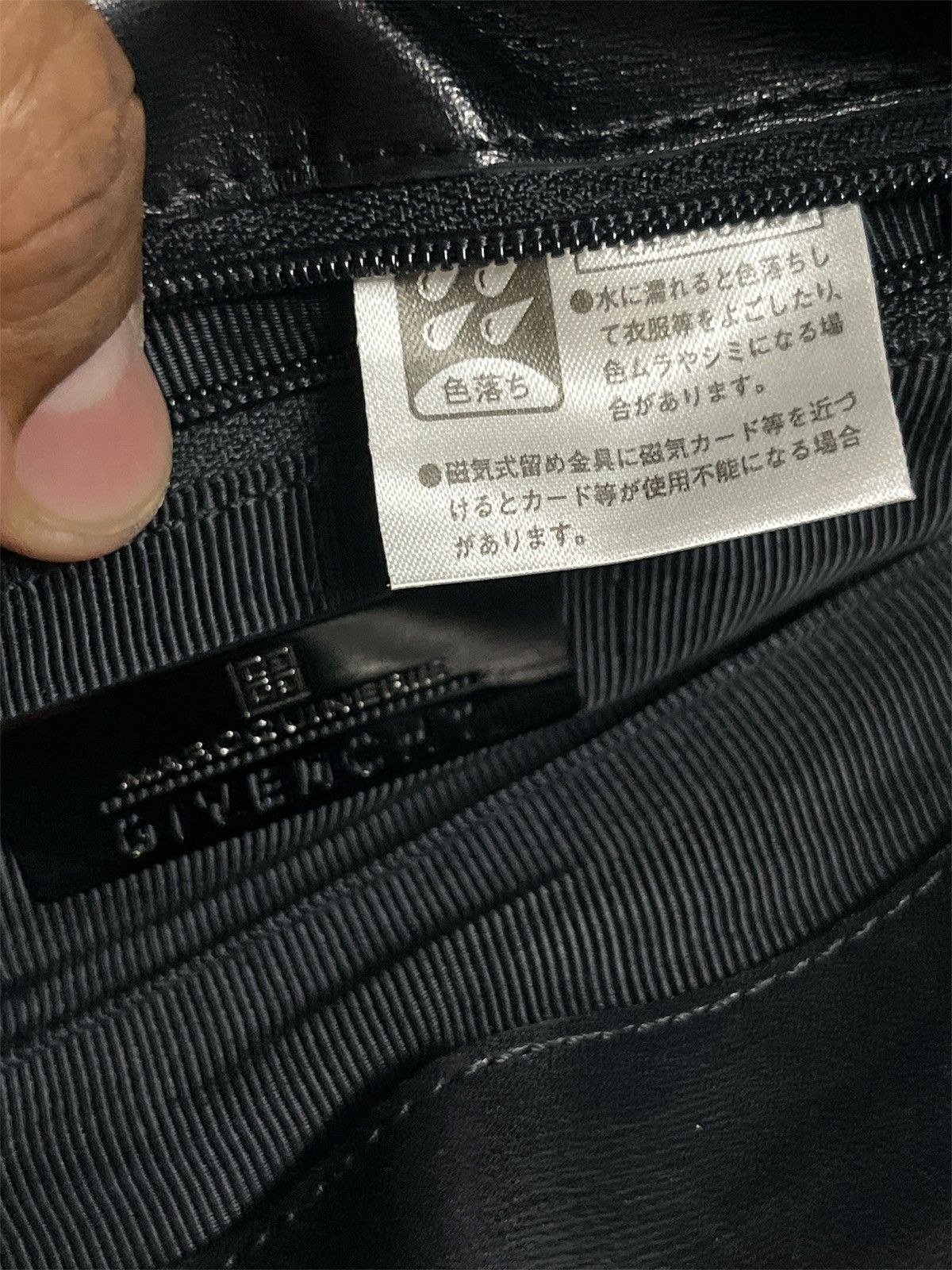 Givenchy Givenchy Handbag Black Leather Size ONE SIZE - 7 Thumbnail