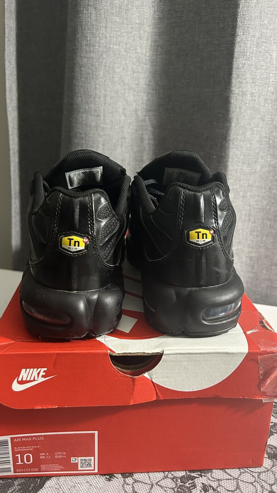 Nike Nike Air Max Plus Triple Black Size US 10 / EU 43 - 6 Thumbnail
