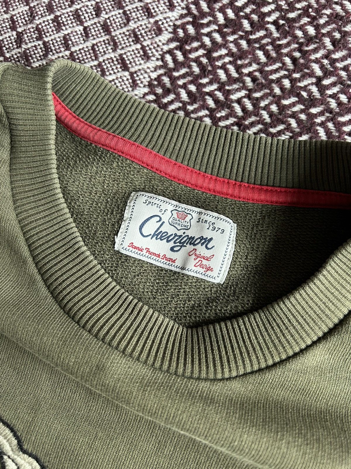 Chevignon × Vintage Chevignon Unlimited Sweatshirt Olive Green Streetwear Size S Size US S / EU 44-46 / 1 - 6 Thumbnail