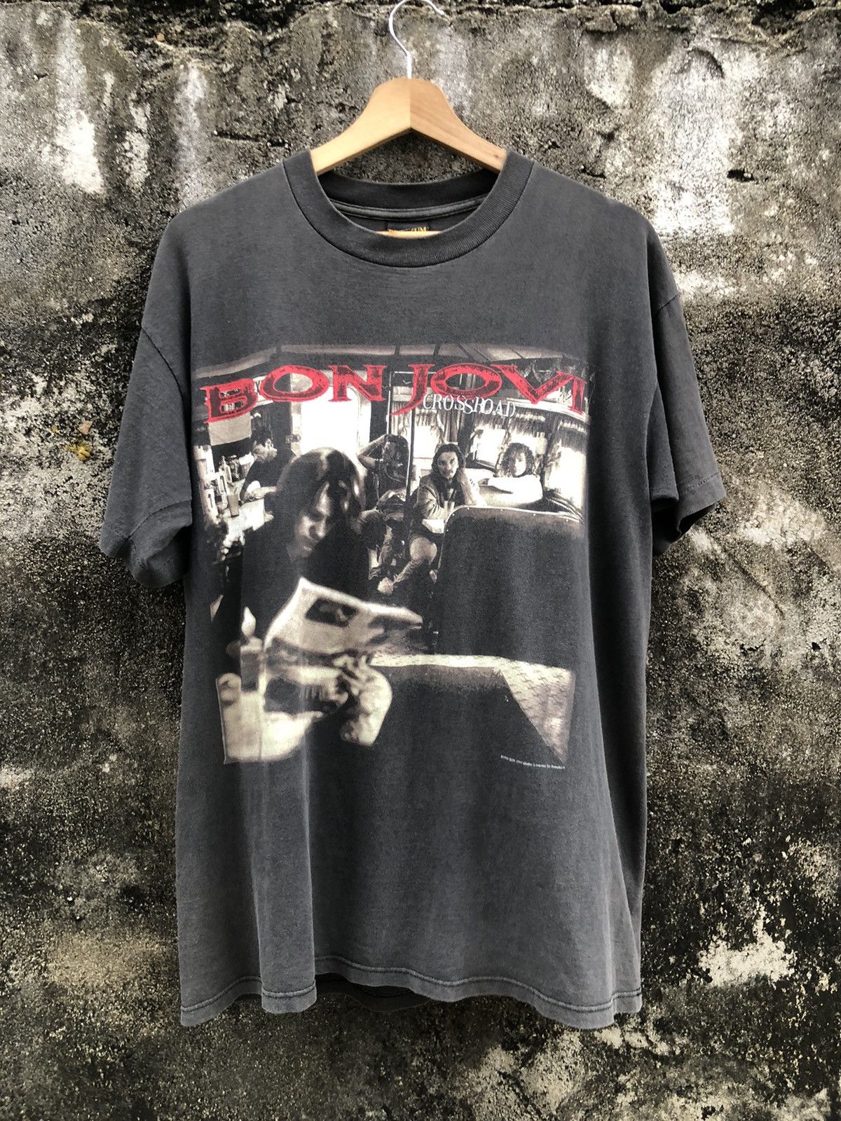 Band Tees × Bon Jovi × Vintage Vintage 90s Bon Jovi "Crossroad" Tshirt Size US L / EU 52-54 / 3 - 1 Thumbnail