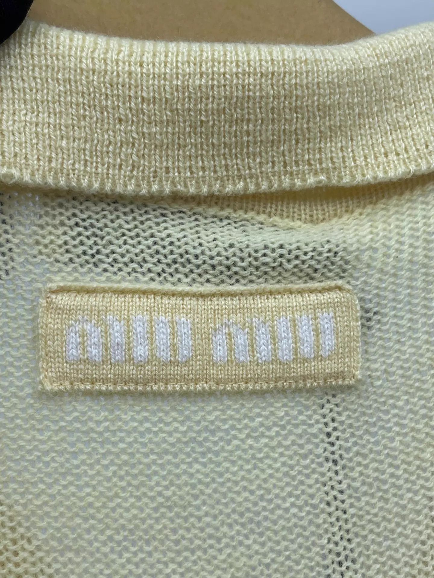 Miu Miu MIU MIU Yellow Knit SS T-shirt 40 (98 New) Size S / US 4 / IT 40 - 3 Thumbnail