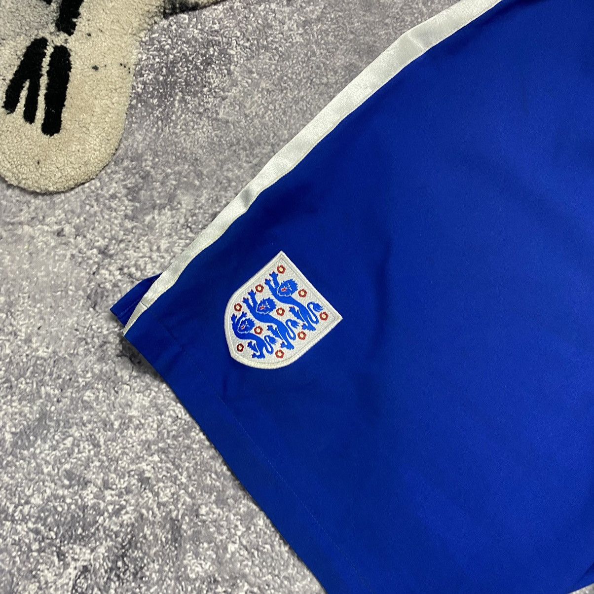 Vintage Vintage Nike FC England National Football team shorts Size US 32 / EU 48 - 4 Thumbnail