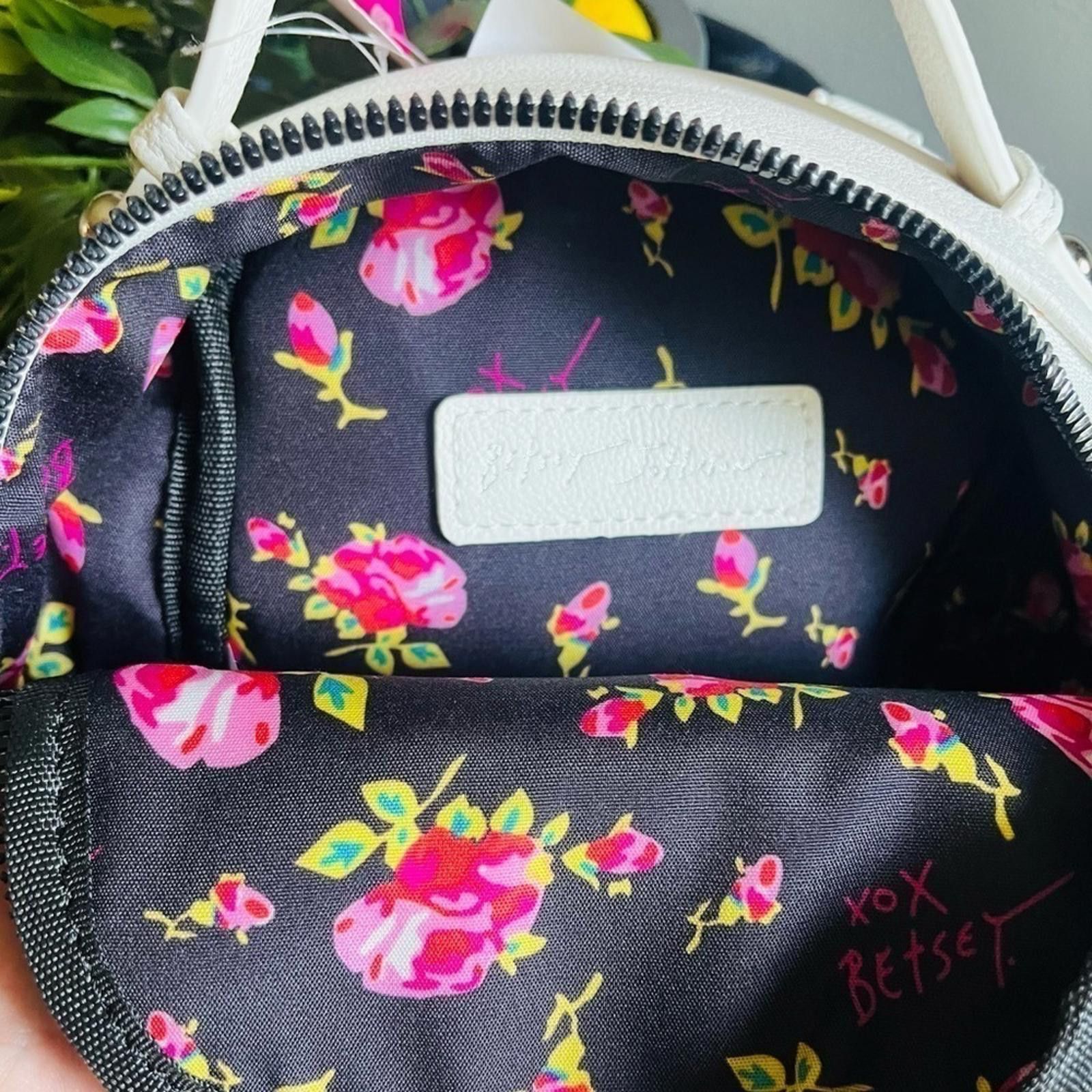 Betsey Johnson × Designer Betsey Xo Baybee Dog Bag Skull Bag In Skulltastic Print NWT Size ONE SIZE - 4 Thumbnail