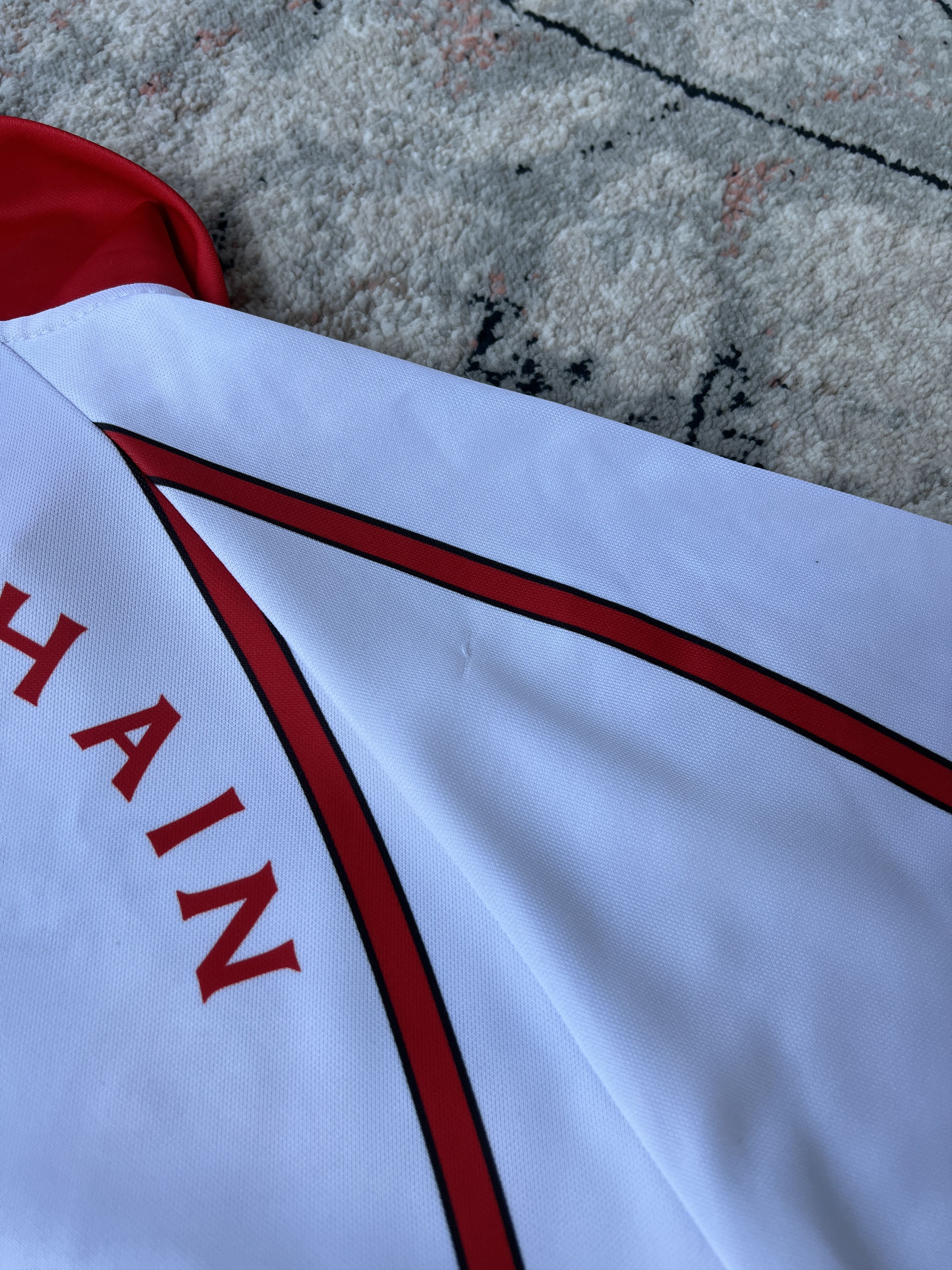 O'Neills Tyrone GAA O'Neills Jersey With Signatures Size US L / EU 52-54 / 3 - 7 Thumbnail