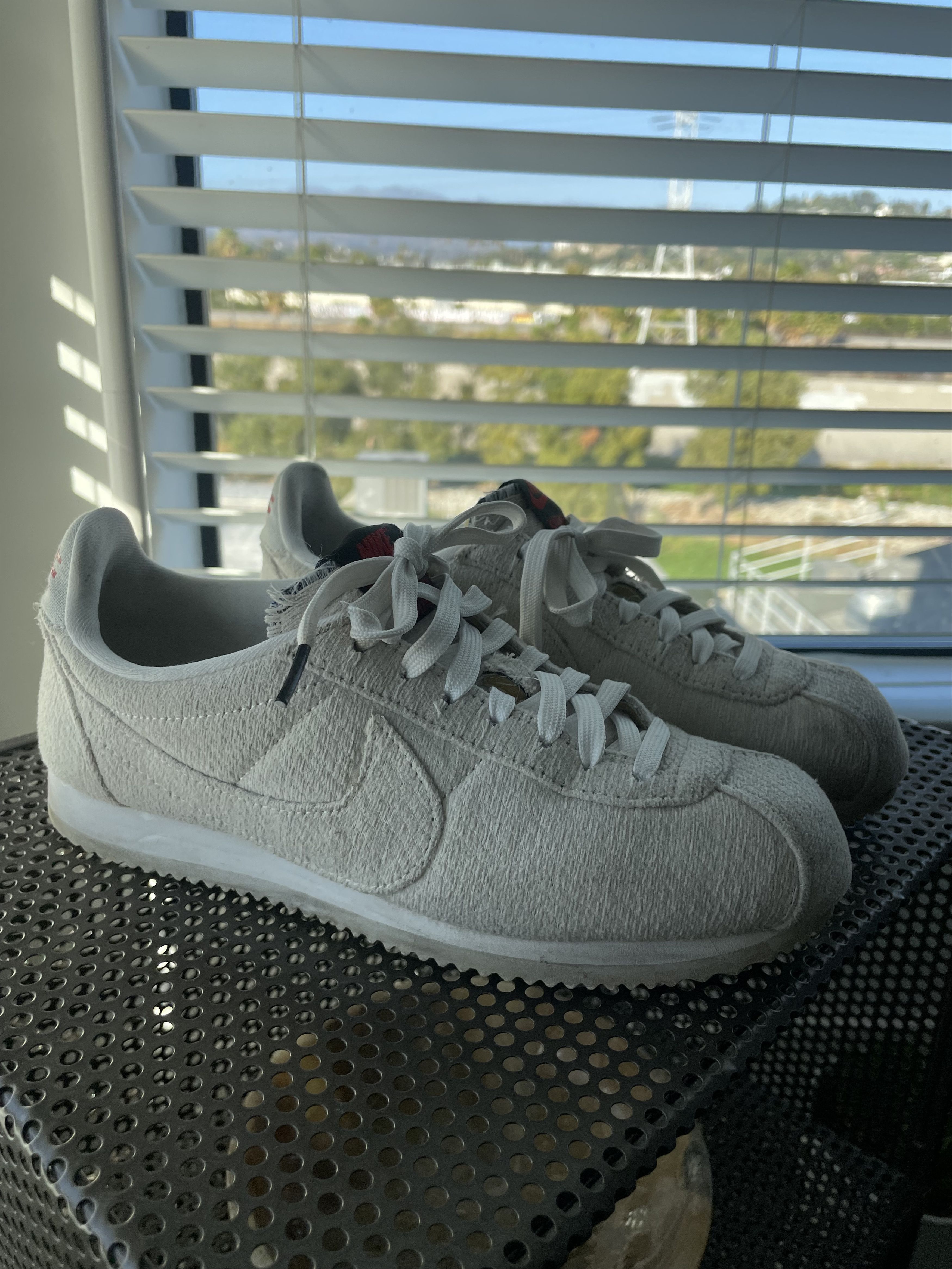 Nike Nike x UPSIDE DOWN | Classic Cortez Stanger Things Size US 6 / EU 39 - 2 Thumbnail