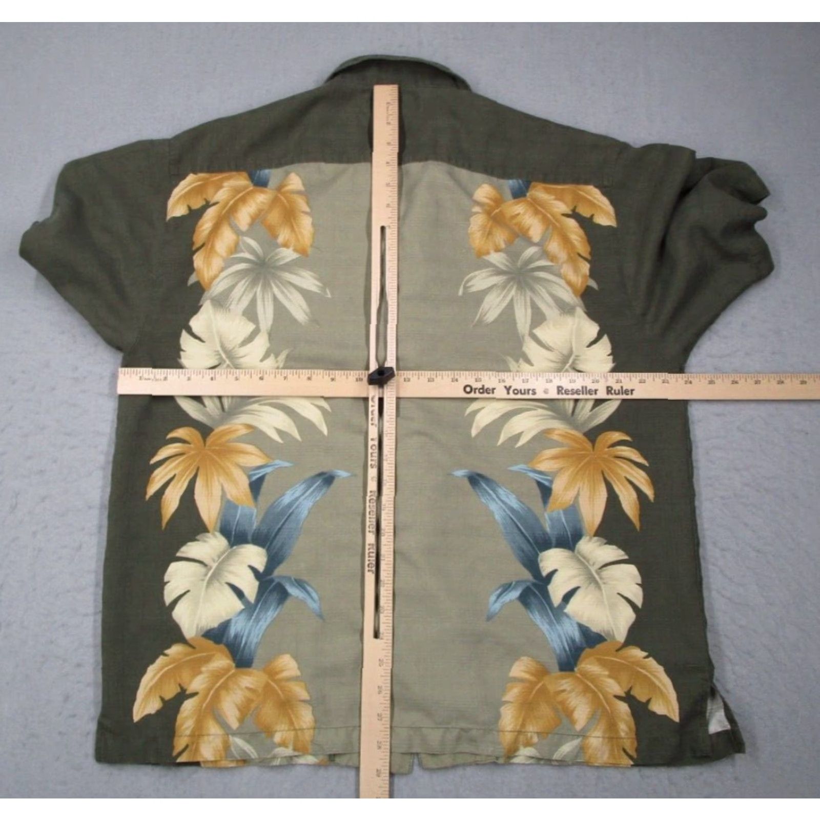 Tommy Bahama VINTAGE Tommy Bahama Hawaiian Shirt Men's Large Green Floral Silk Button-Up Short Sleeve Loop Collar Tropical Retro Size US L / EU 52-54 / 3 - 4 Thumbnail