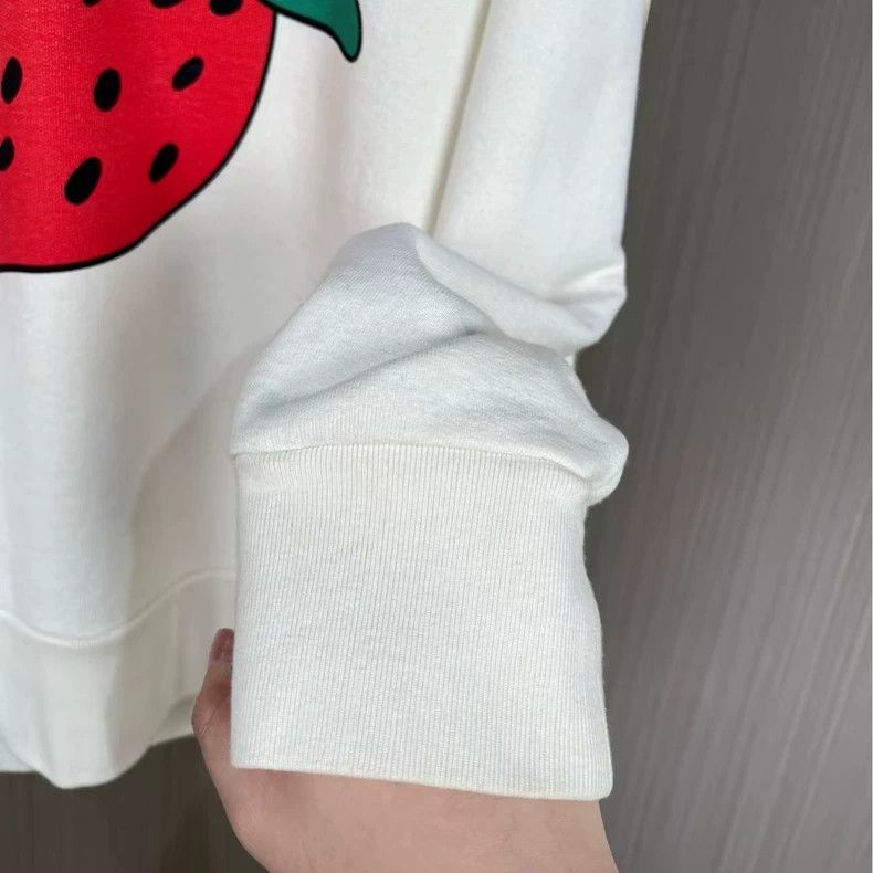 Gucci Gucci Strawberry printed hoodie 2502-Nextarrow Size US M / EU 48-50 / 2 - 4 Thumbnail
