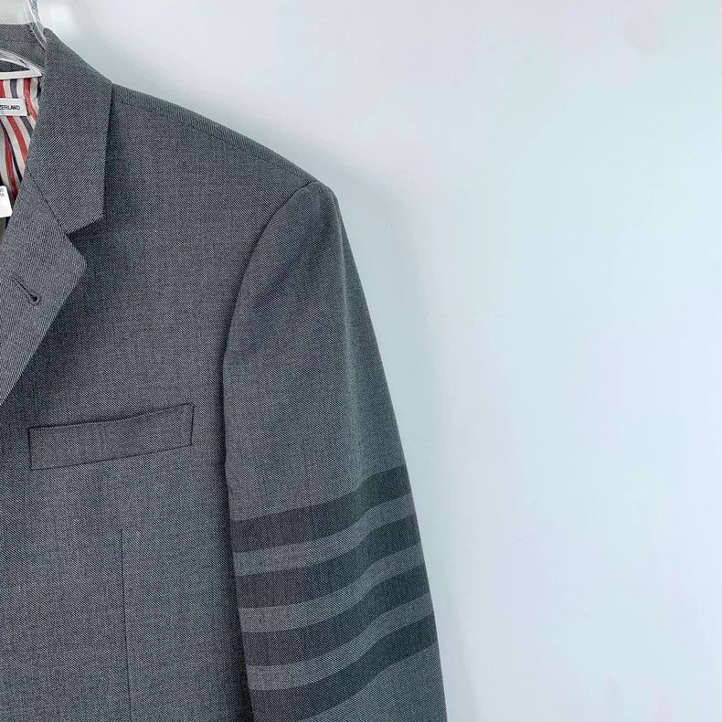 Thom Browne Thom browne Gray classic four-bar wool lapel single-breaste Size 48R - 3 Thumbnail