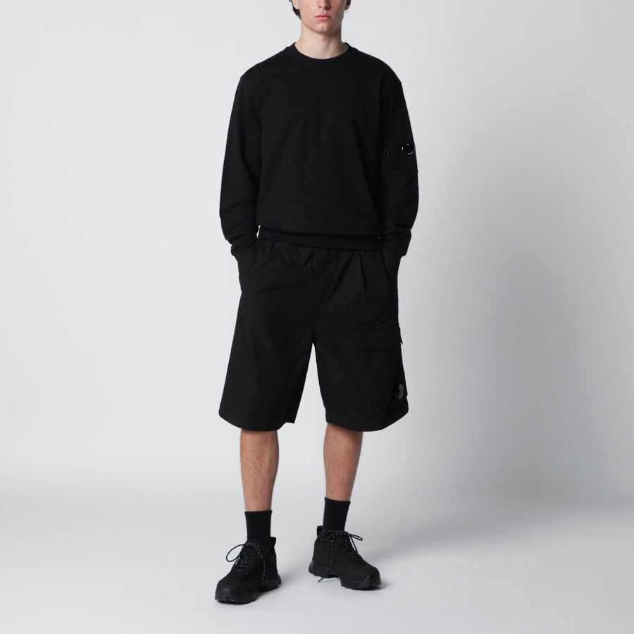 C.P. Company o1d2blof0226 Cotton Bermuda Shorts in Black Size US 30 / EU 46 - 2 Thumbnail