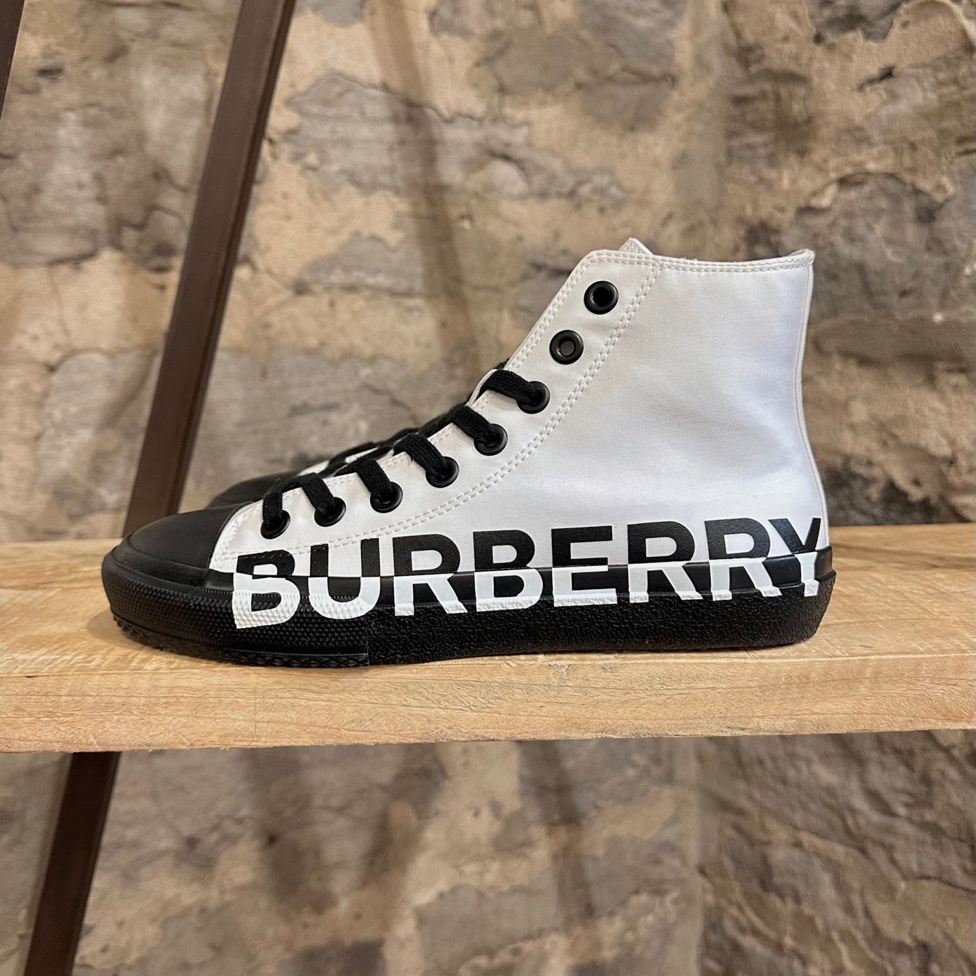 Burberry Burberry Larkhall White Canvas Logo High-top Sneakers Size US 6 / EU 39 - 5 Thumbnail