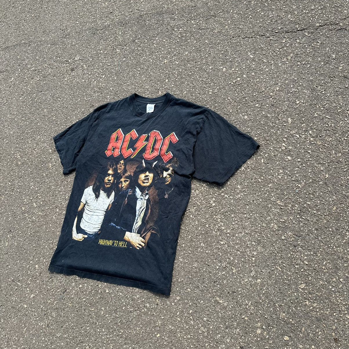 AC/DC × Vintage vintage 2001 ac dc t shirt rock band streetwear Size US M / EU 48-50 / 2 - 3 Thumbnail