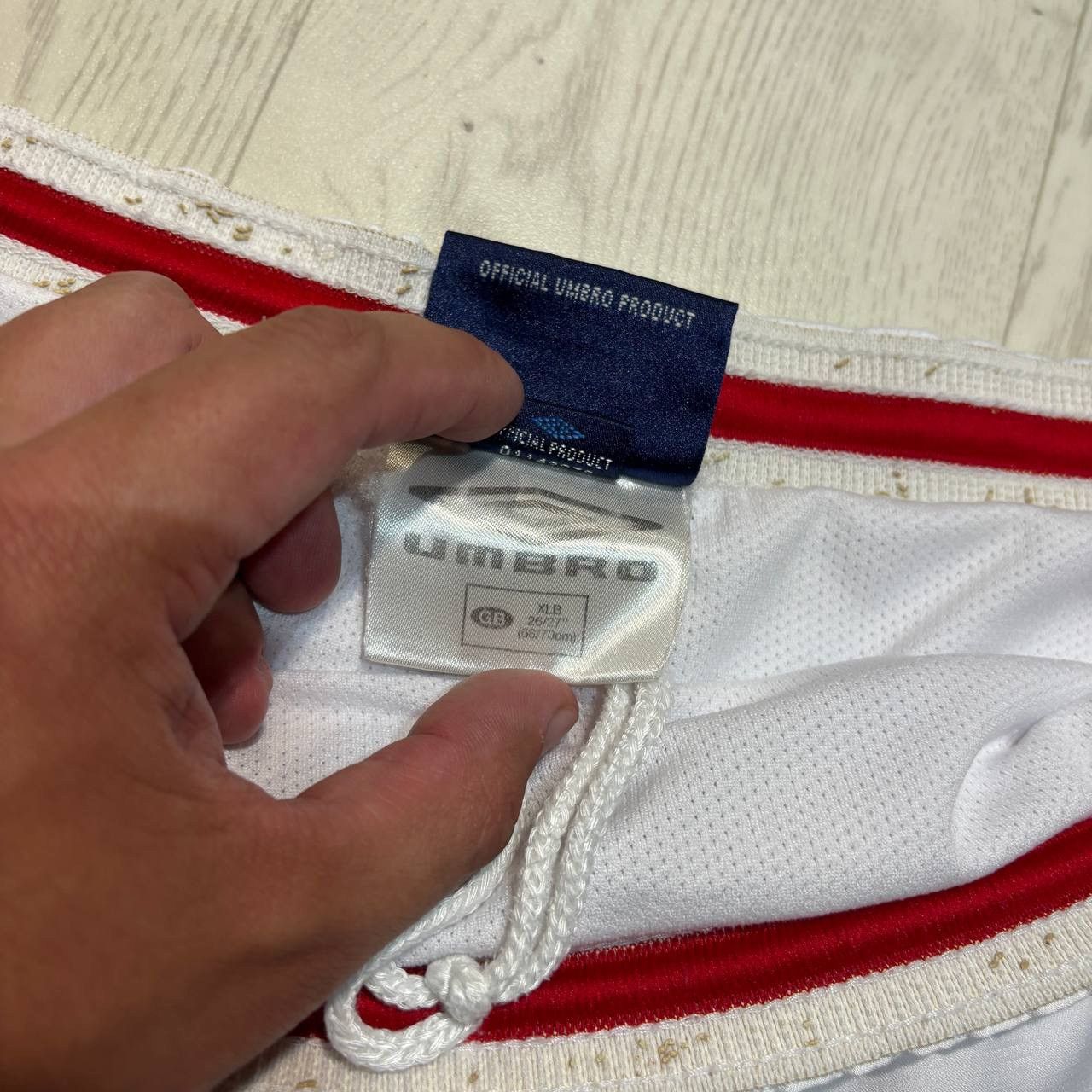 Umbro Umbro England vintage short Size:XS Size US 28 / EU 44 - 6 Thumbnail