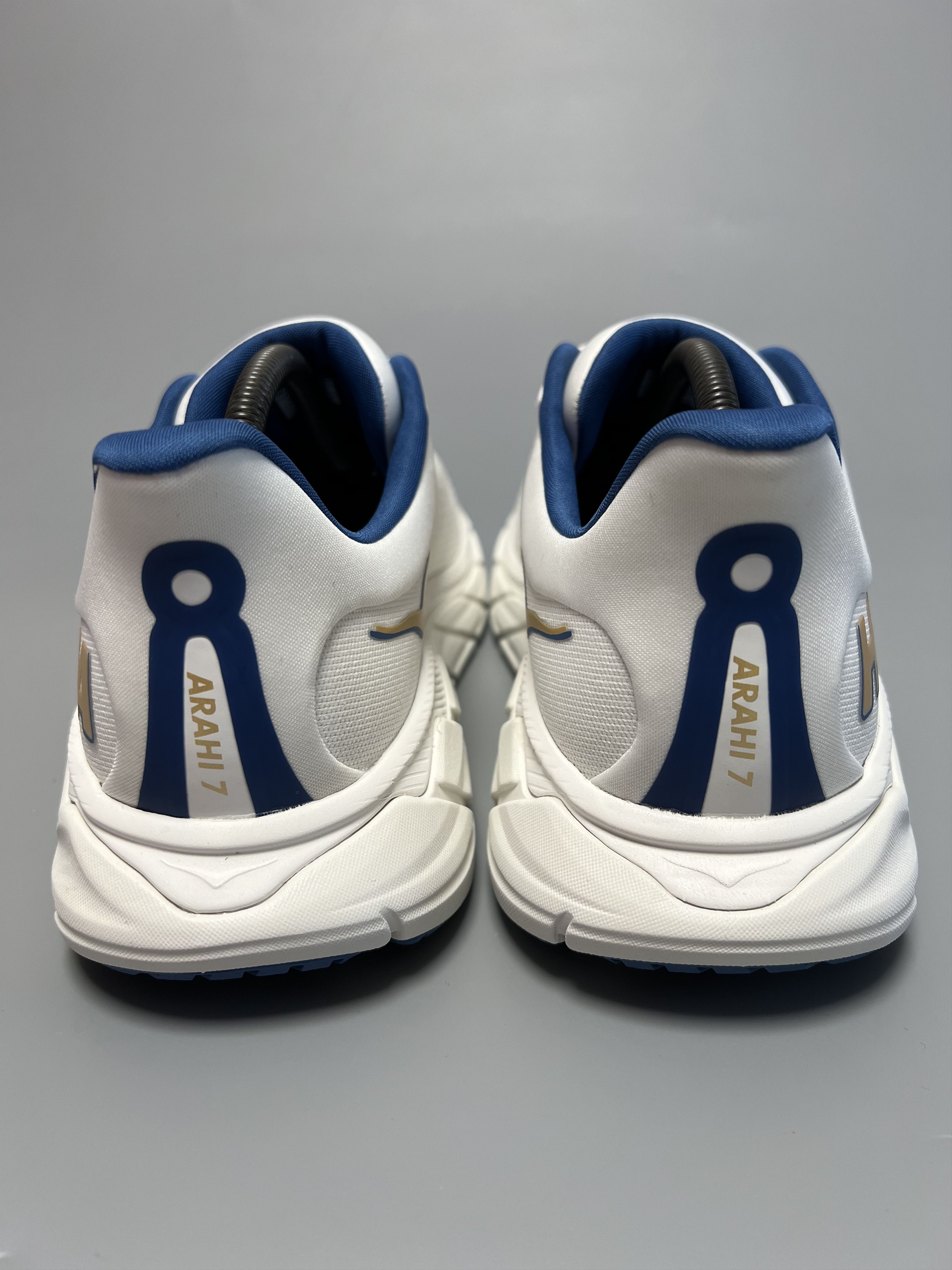 Hoka Hoka One One Arahi 7 Wide Running Shoes Walking Gym Size US 11.5 / EU 44-45 - 3 Thumbnail