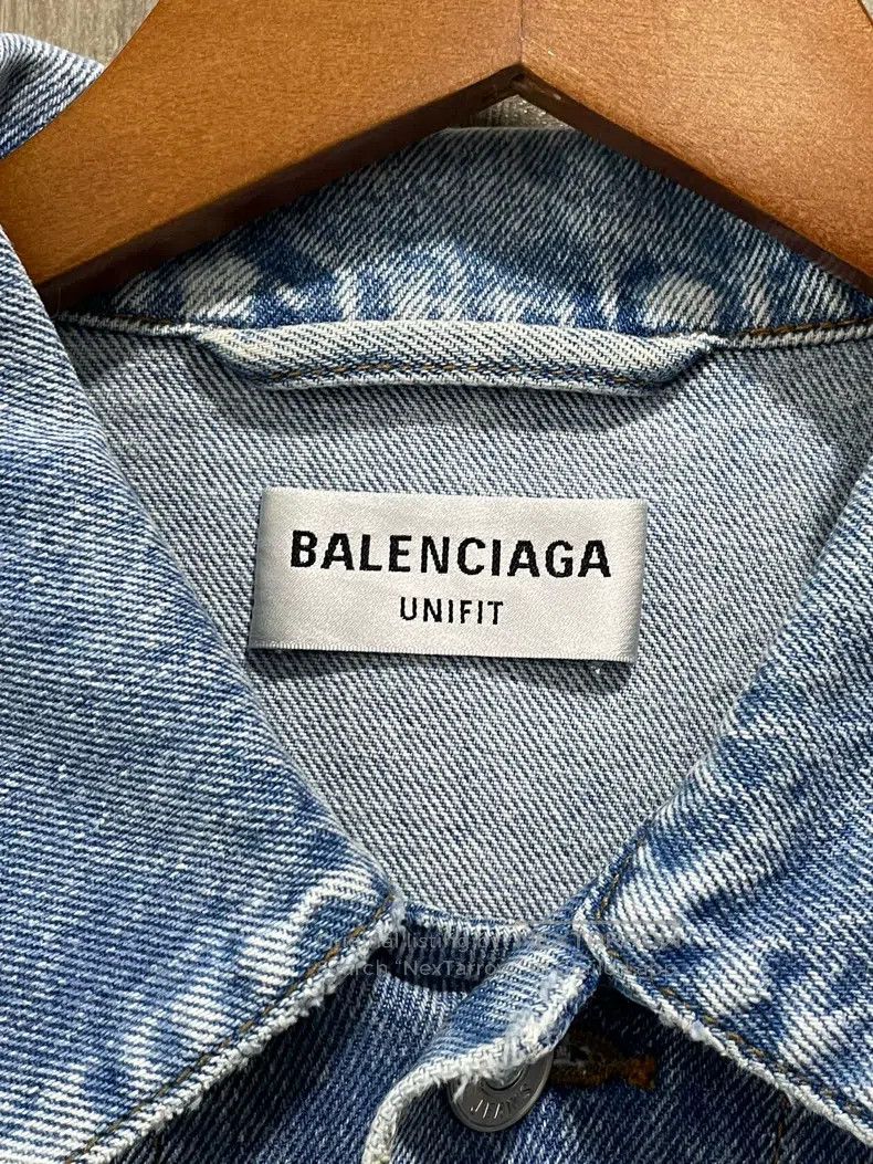 Balenciaga Balenciaga Fluorescent Pink Double B Denim Jacket Size US XS / EU 42 / 0 - 4 Thumbnail