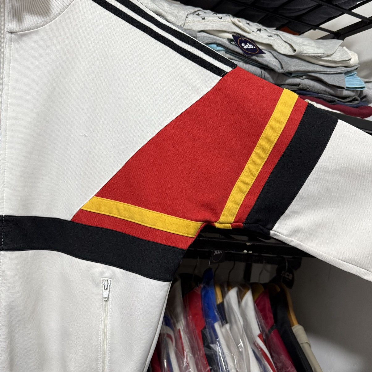 Vintage Vintage adidas 80s germany track top Size US M / EU 48-50 / 2 - 15 Thumbnail