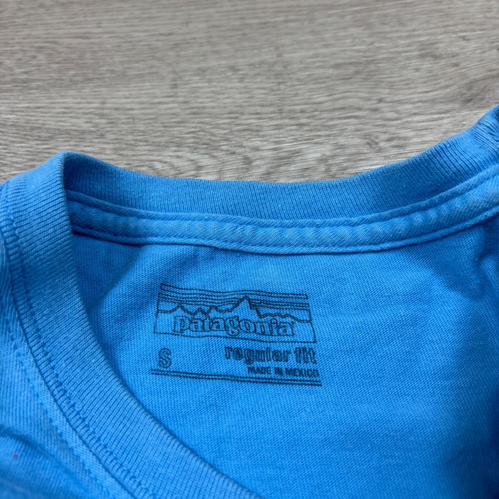 Patagonia Patagonia P-6 Logo Long Sleeve Regular Fit T Shirt Men's S Size US S / EU 44-46 / 1 - 5 Thumbnail