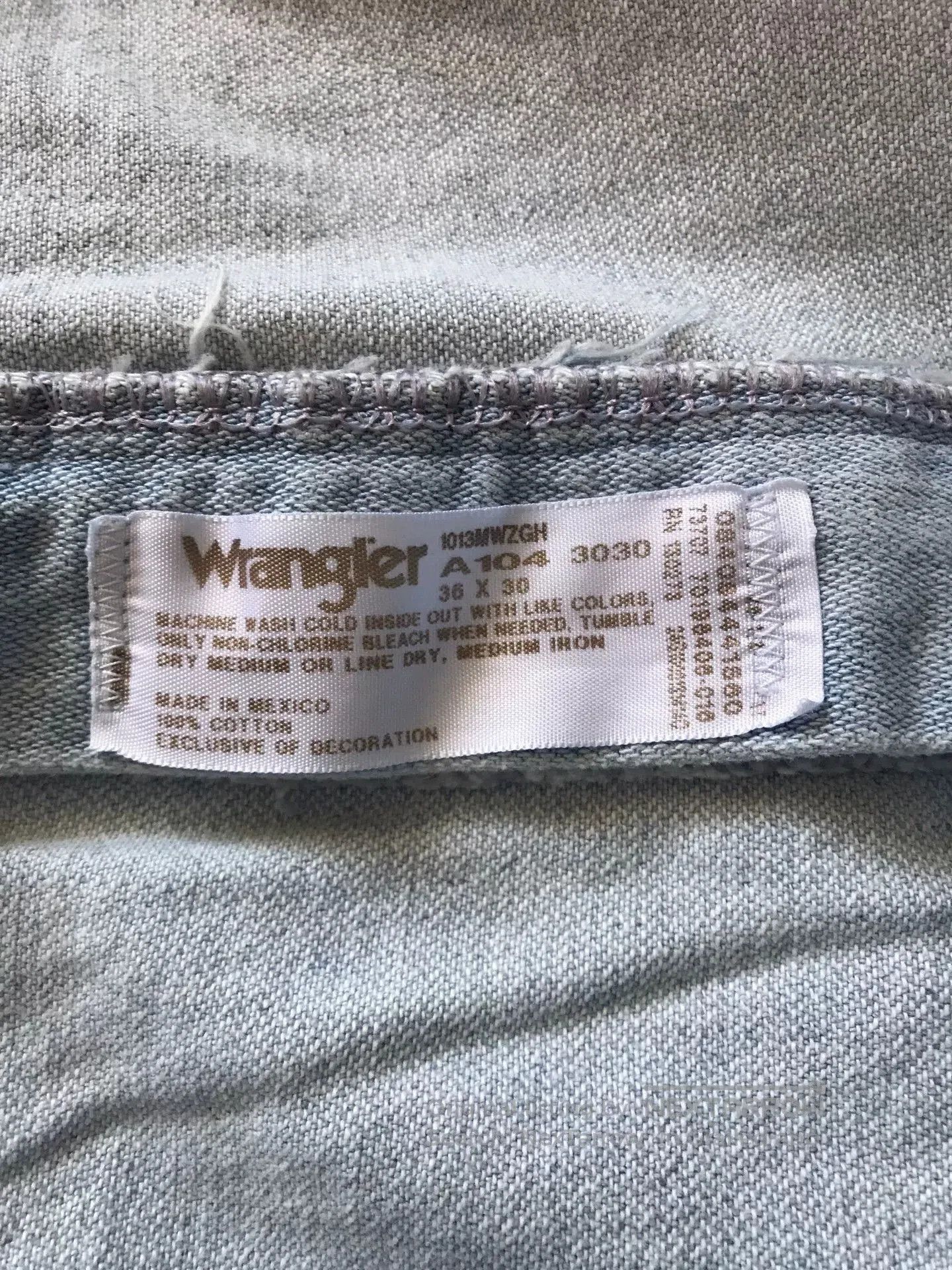 Wrangler Wrangler 13MWZ Jeans W36L30. Size US 36 / EU 52 - 9 Thumbnail