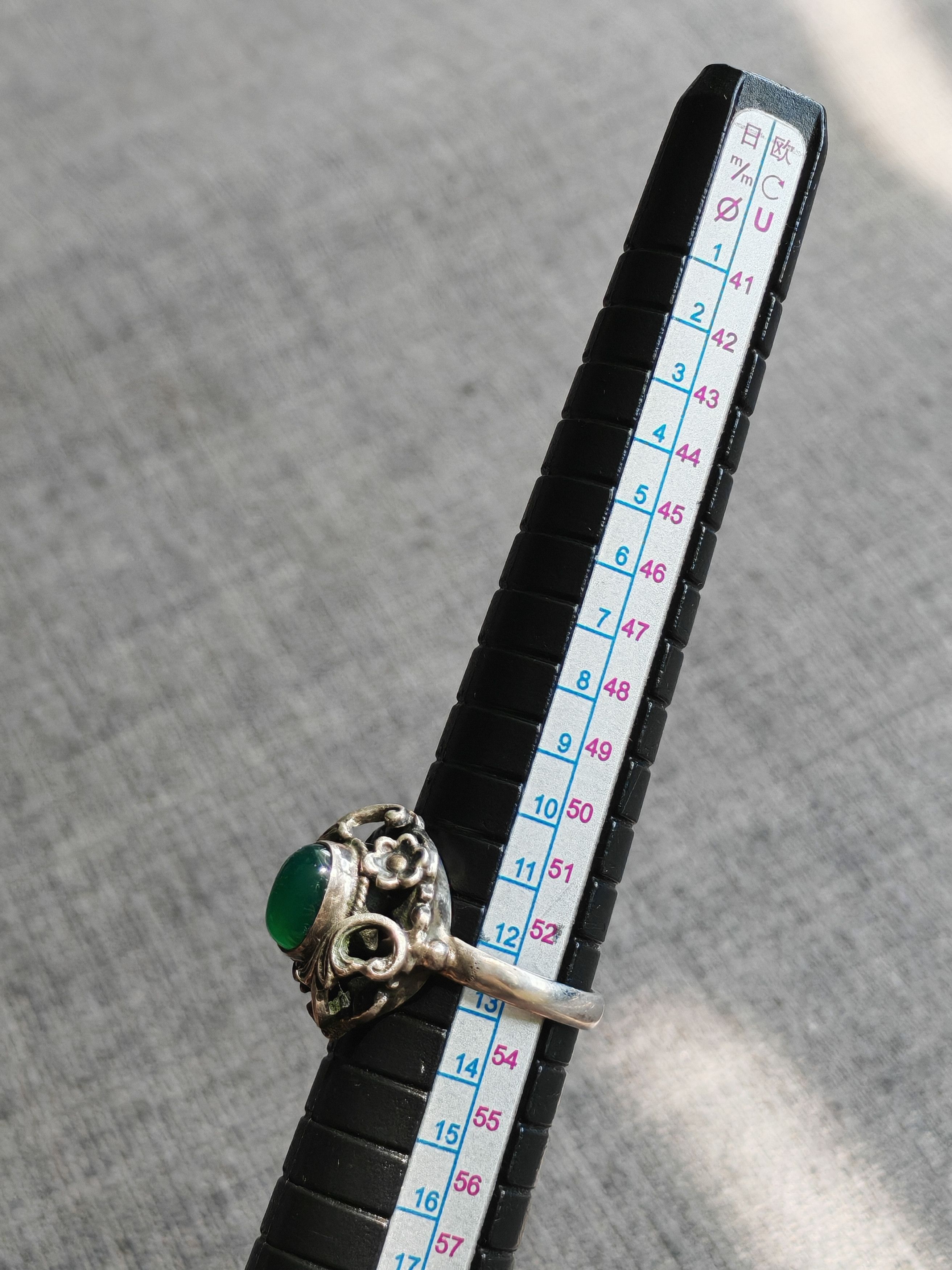Other Vintage Sterling Silver Green Onyx Flower Ring Size ONE SIZE - 5 Thumbnail