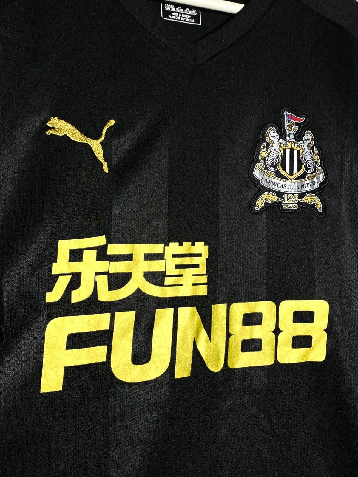 Puma Puma Newcastle United 2017/18 Third Football Shirt Size US XXL / EU 58 / 5 - 4 Thumbnail