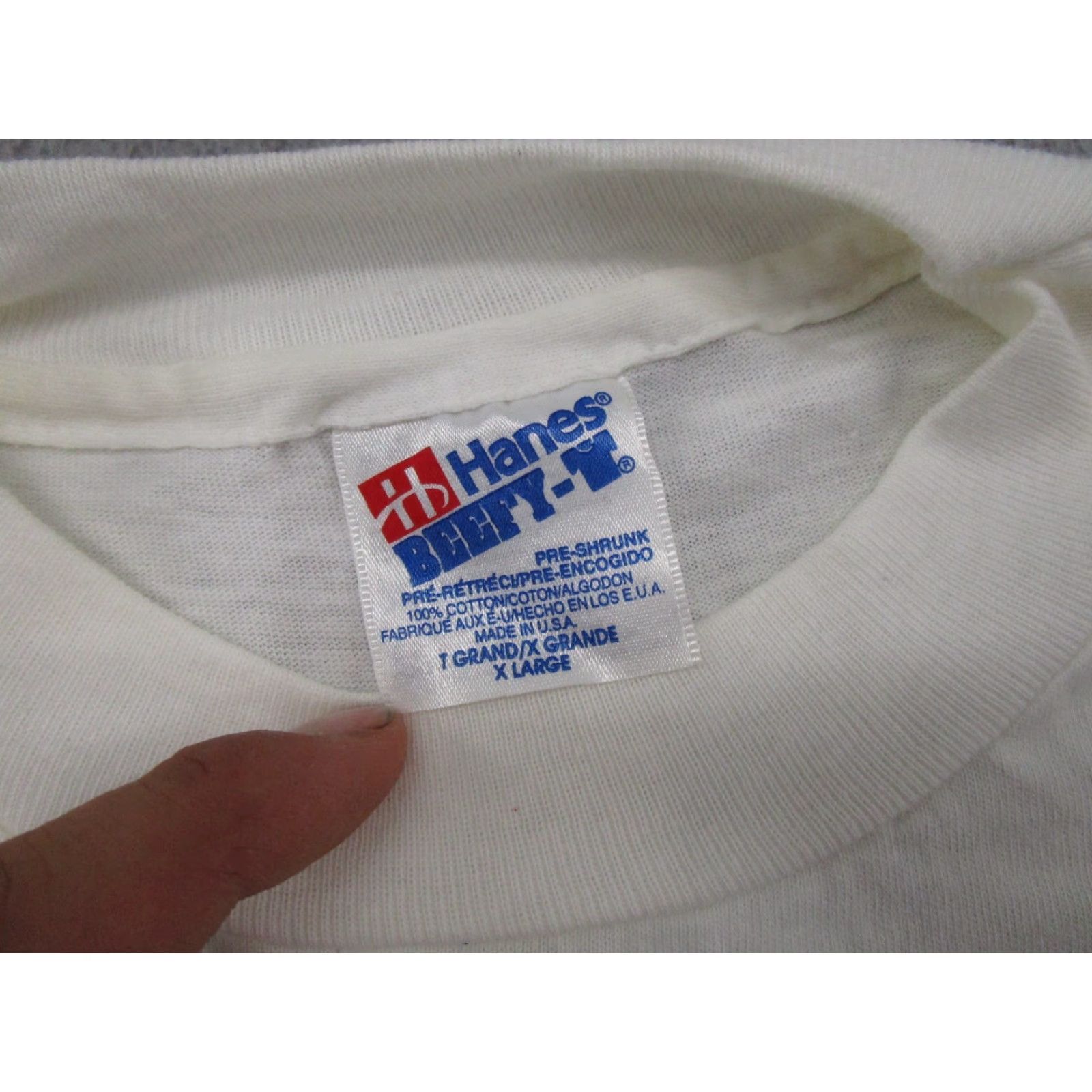 Hanes VINTAGE Smoking is Bad it is Garbage Single Stitch Shirt XL White Hanes T-Shirt Mens 90s Garbage Anti Smoking Size US XL / EU 56 / 4 - 3 Thumbnail