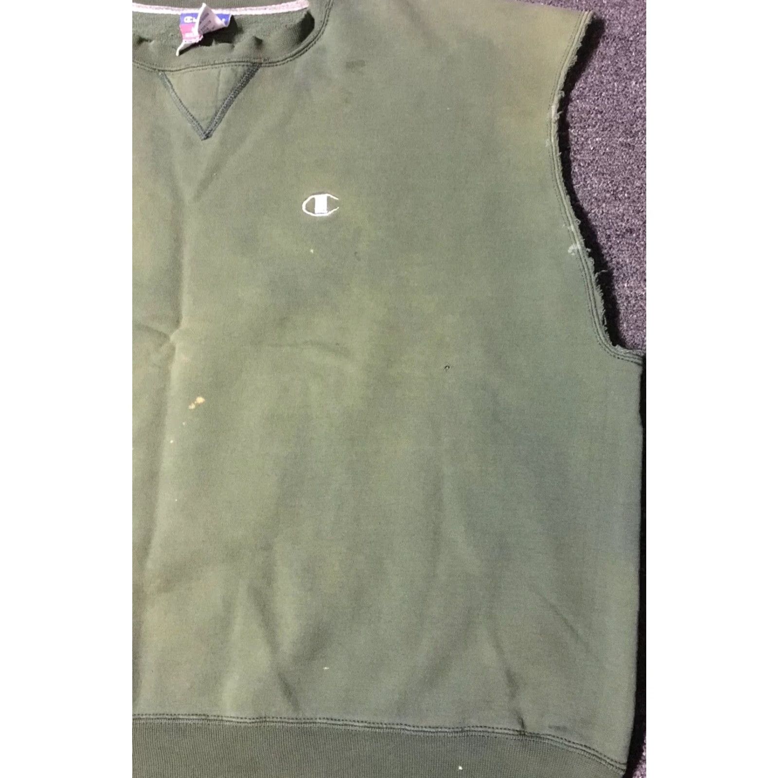 Champion VINTAGE Champion Sweatshirt Boxy 90s Distressed Faded Green Sleeveless XL L Men Grunge Skate Punk Rock Size US L / EU 52-54 / 3 - 3 Thumbnail