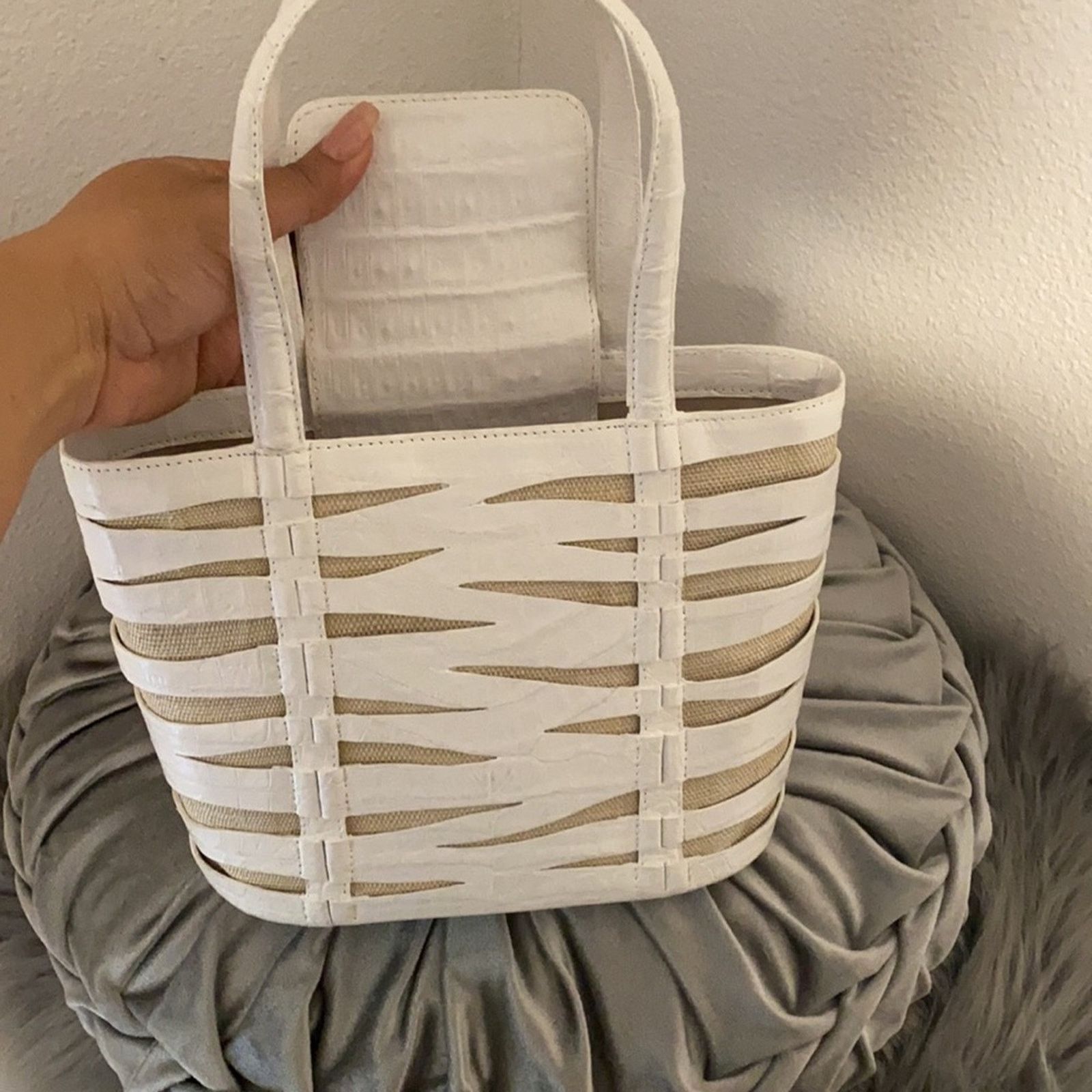Nancy Gonzalez Retail $2500 NWT Nancy Gonzalez White Crocodile Mini Tote Size ONE SIZE - 5 Thumbnail