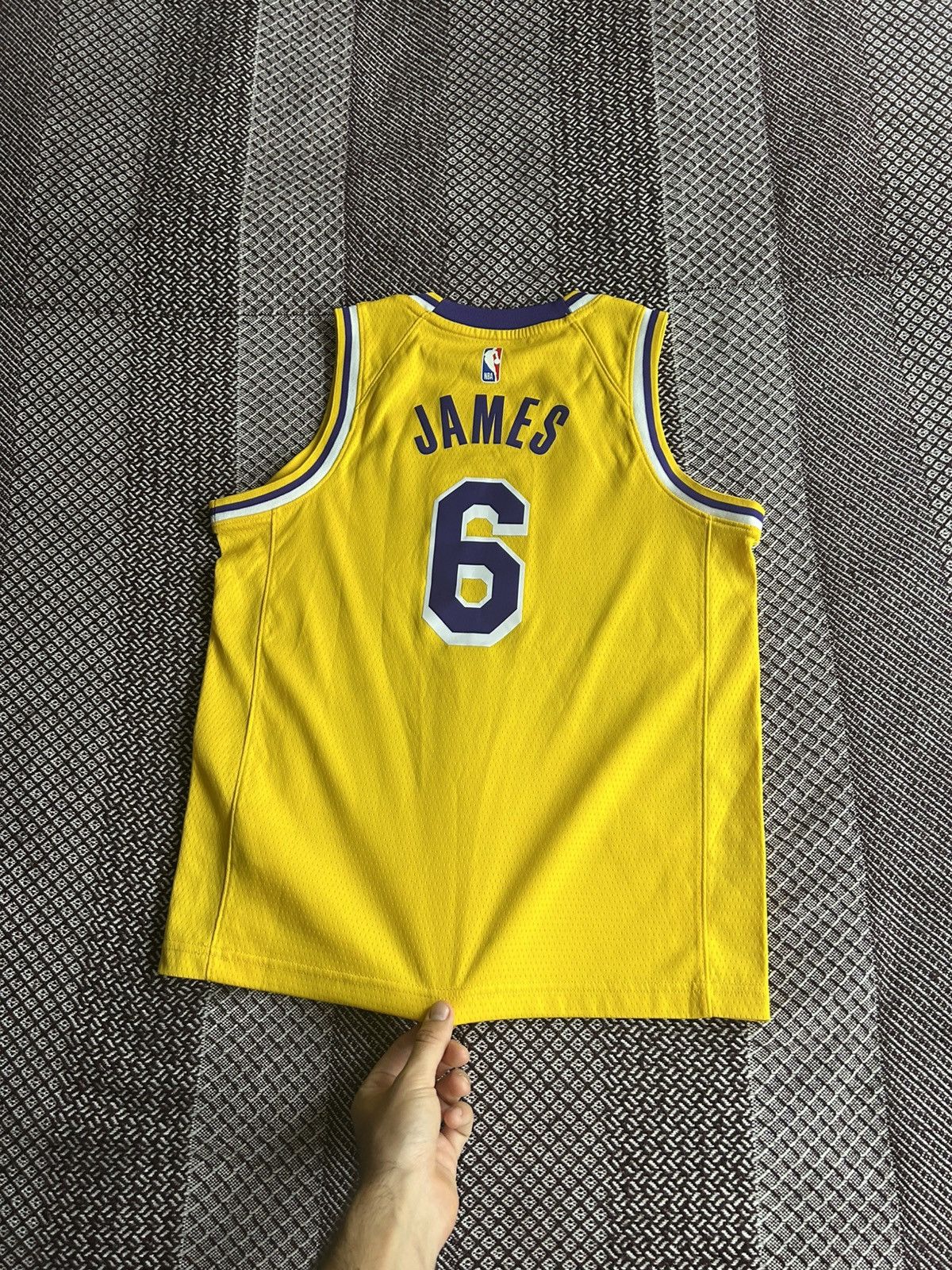 Nike Nike Lakers 6 James Women & Kids Jersey NBA 2021 Sportswear Size US XS / EU 42 / 0 - 8 Thumbnail
