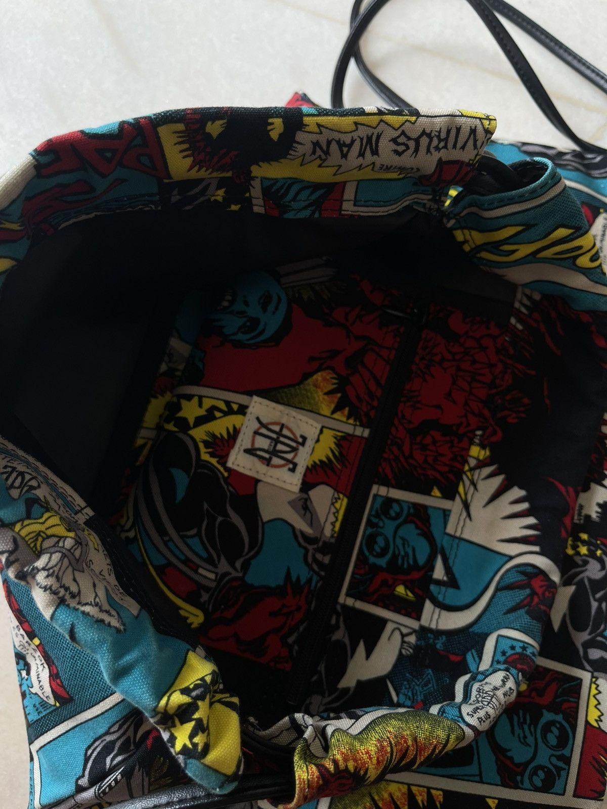 Jean Paul Gaultier 1995 Jean Paul Gaultier Comic Print Two Way Bag Size ONE SIZE - 10 Thumbnail