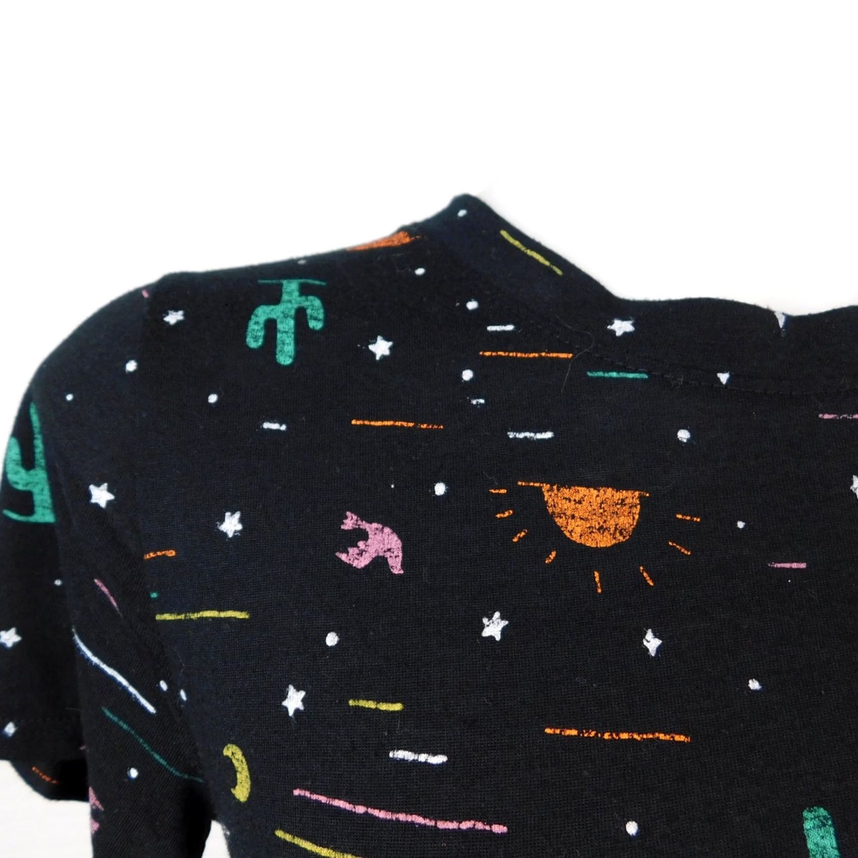 Vintage VINTAGE Modern Lux Southwestern Desert Cactus Sun & Moon Graphic T-Shirt Black XS #6874 Size XS / US 0-2 / IT 36-38 - 3 Thumbnail