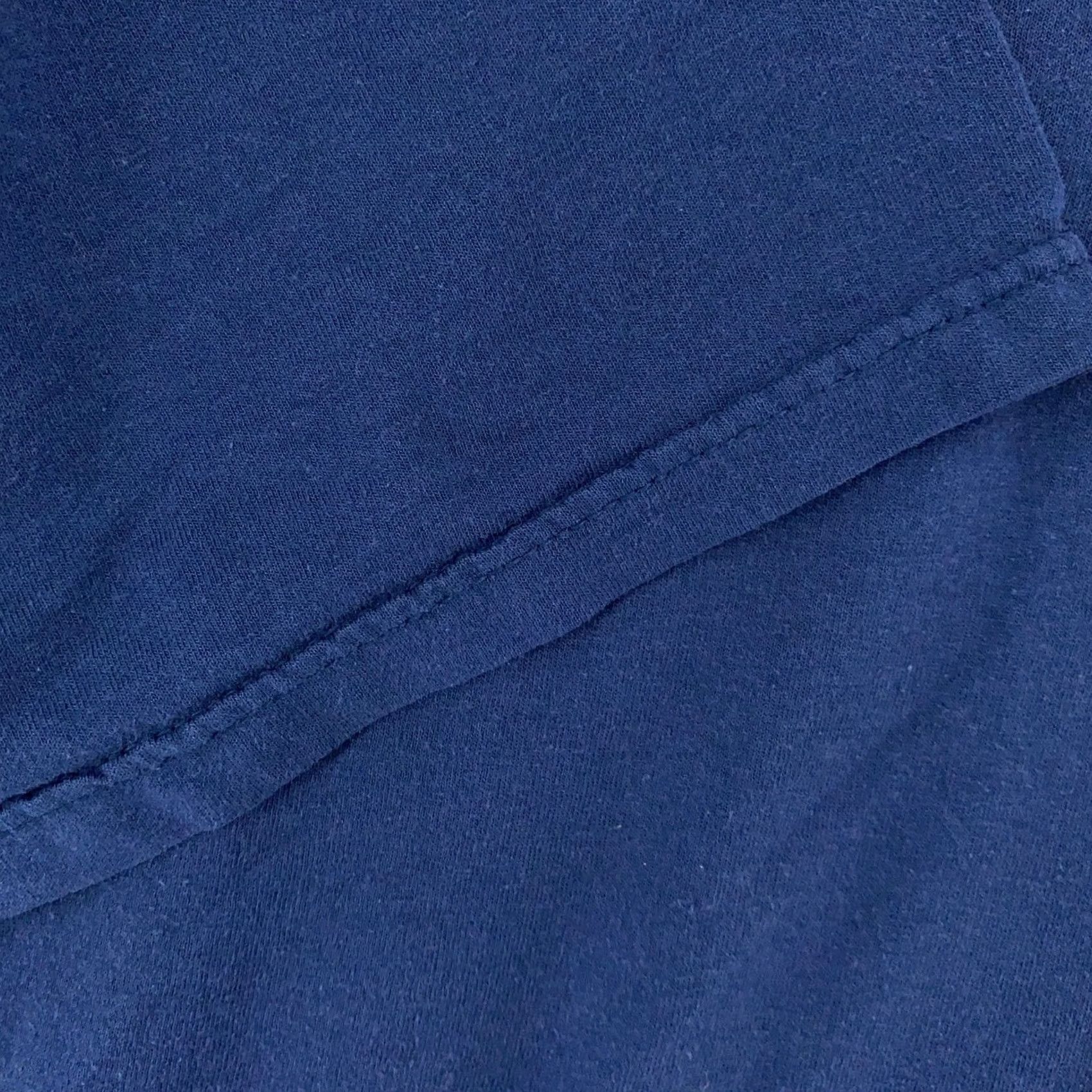 Fruit Of The Loom Vtg Fruit of the Loom Blank Pocket Shirt Mens L/XL Navy Blue Tee Cotton Blend Shirt Pocket Navy Blue Mens L Size US L / EU 52-54 / 3 - 3 Thumbnail