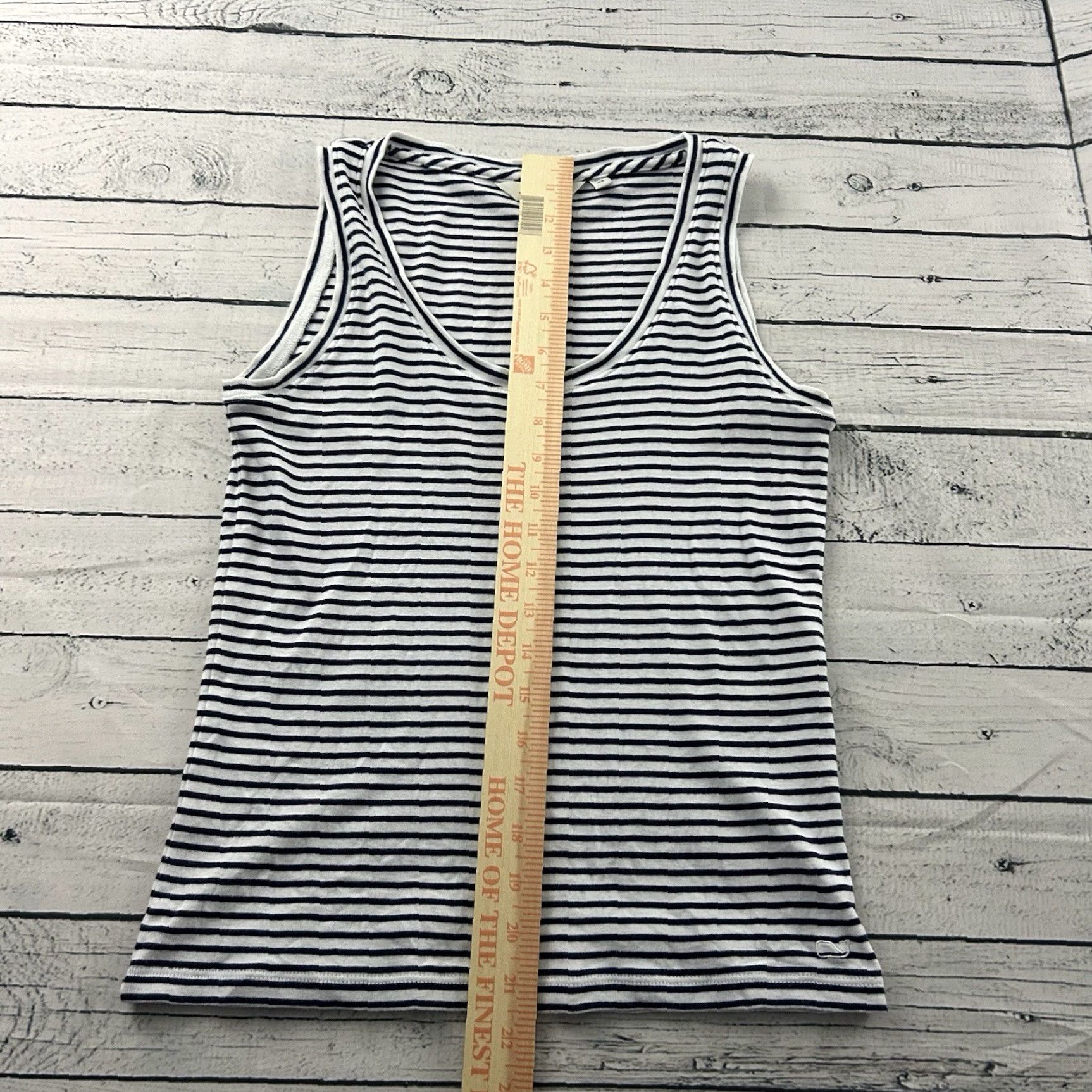Vineyard Vines Vineyard Vines Tank Shirt Sleeveless Striped Casual Women XS Blue White Size XS / US 0-2 / IT 36-38 - 3 Thumbnail