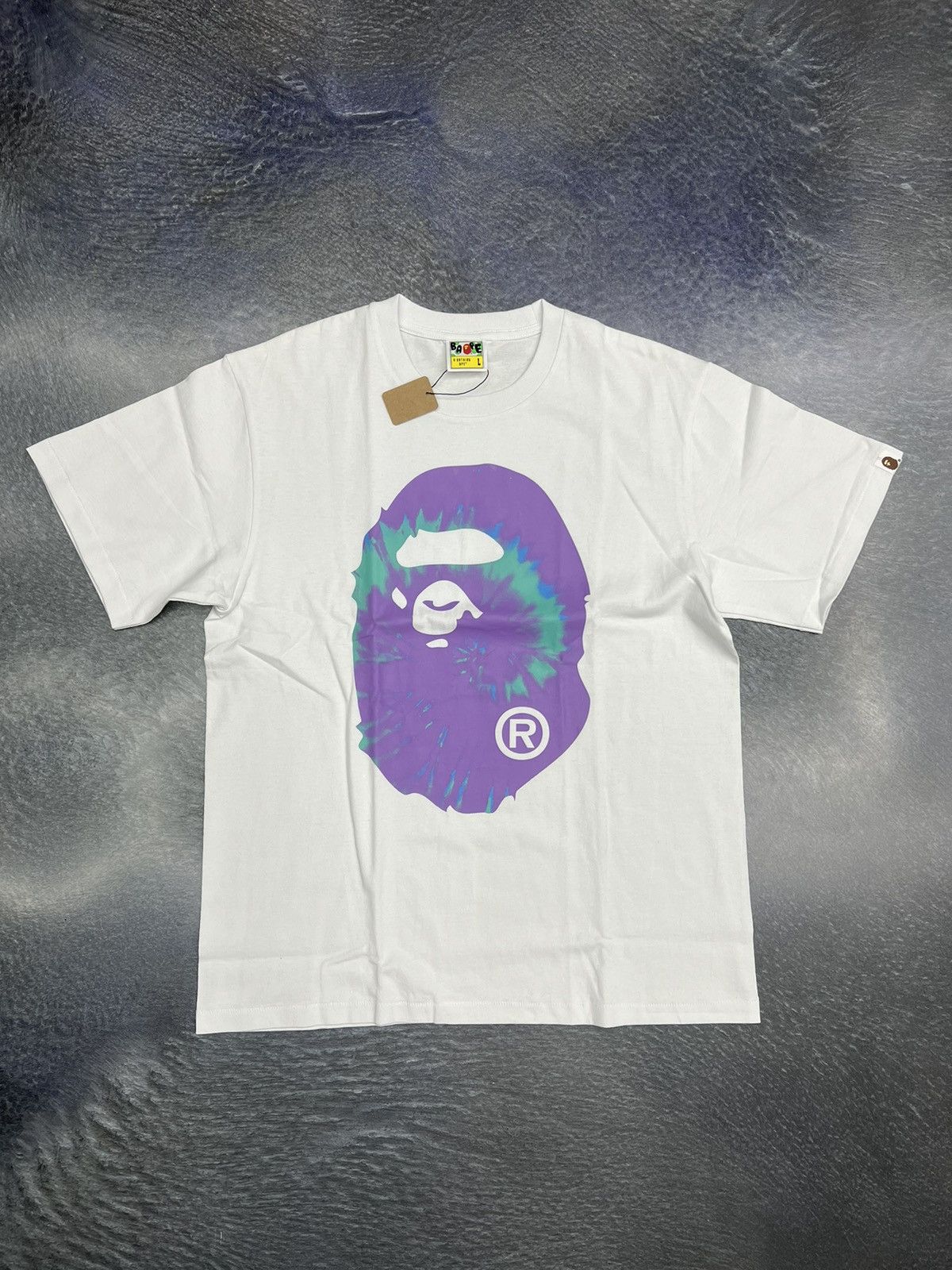 Bape Bape Tie Dye Ape Head T-Shirt Size US L / EU 52-54 / 3 - 1 Thumbnail